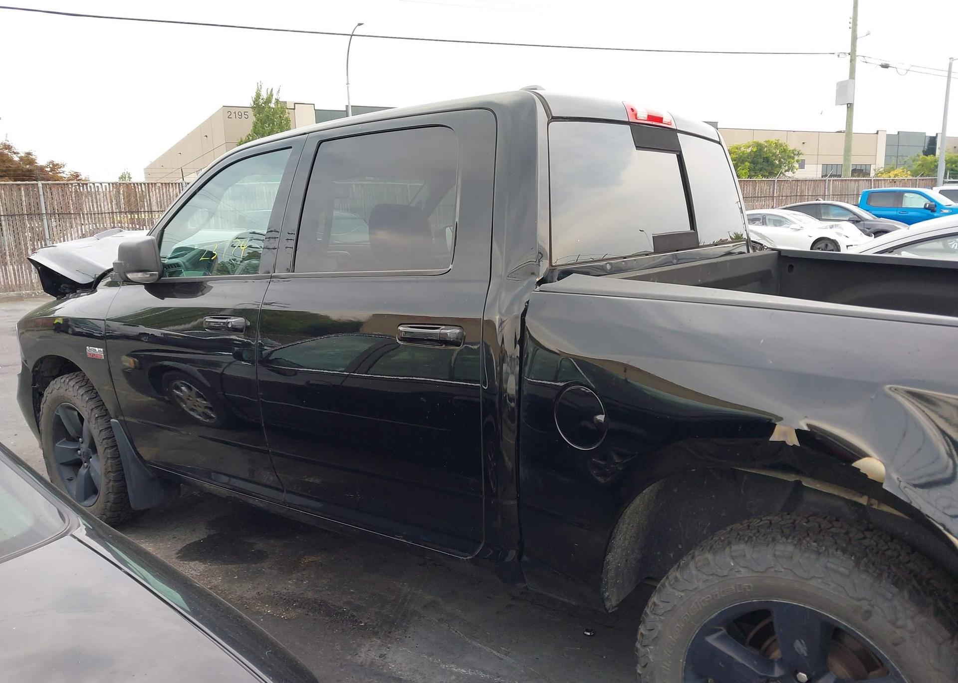 2014 RAM 1500 SPORT