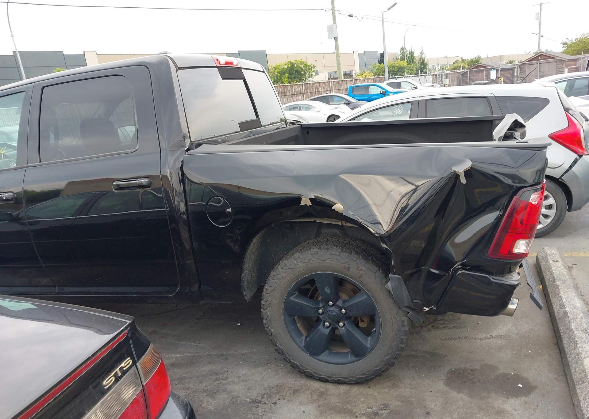 2014 RAM 1500 SPORT