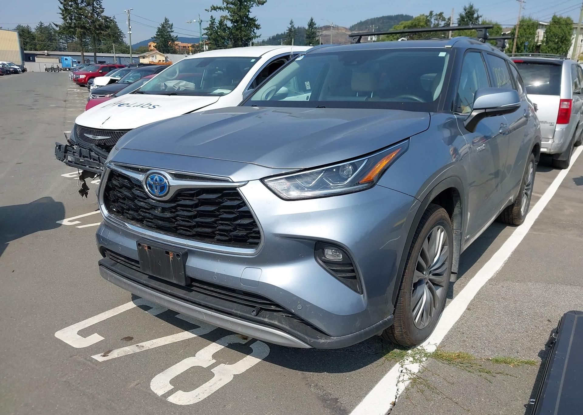 2020 TOYOTA HIGHLANDER HYBRID PLATINUM