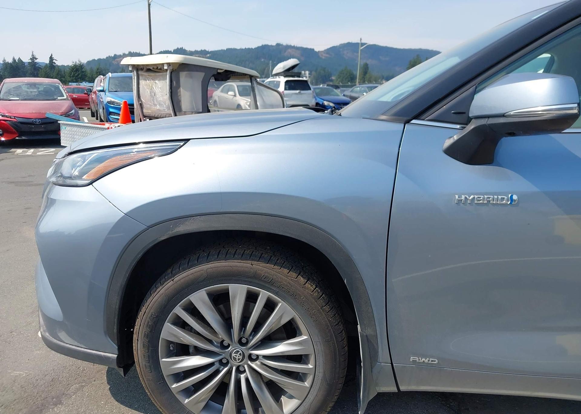 2020 TOYOTA HIGHLANDER HYBRID PLATINUM