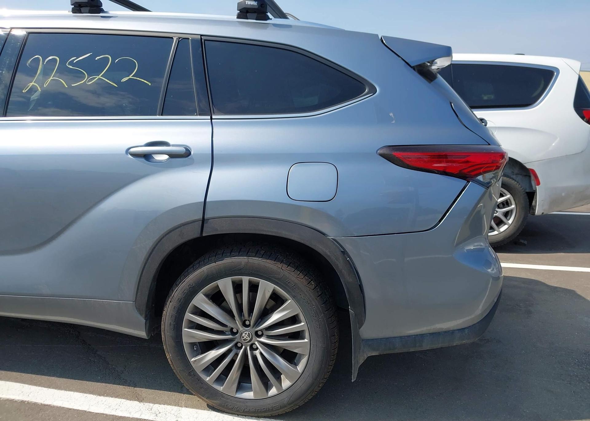 2020 TOYOTA HIGHLANDER HYBRID PLATINUM