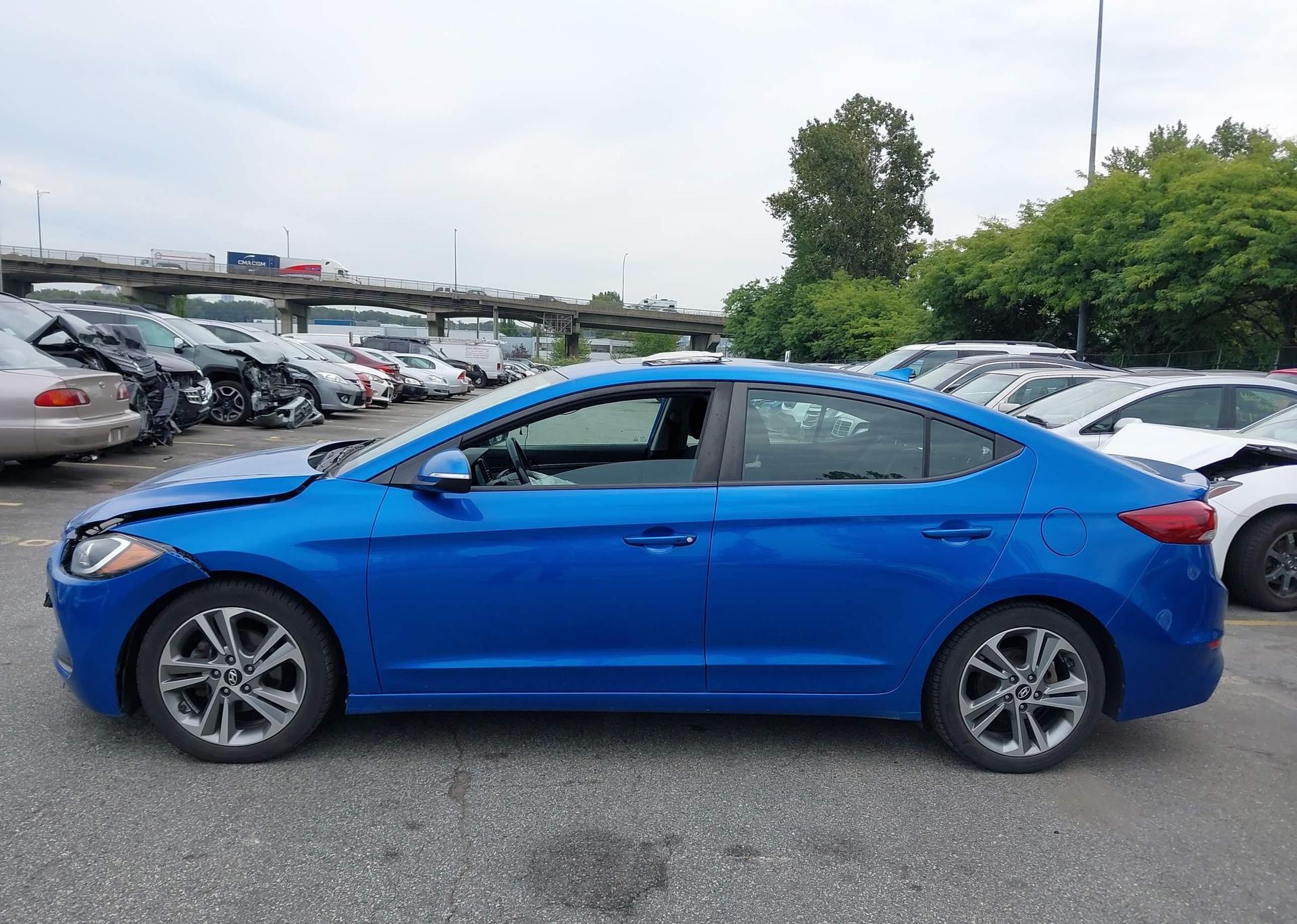 2017 HYUNDAI ELANTRA SE