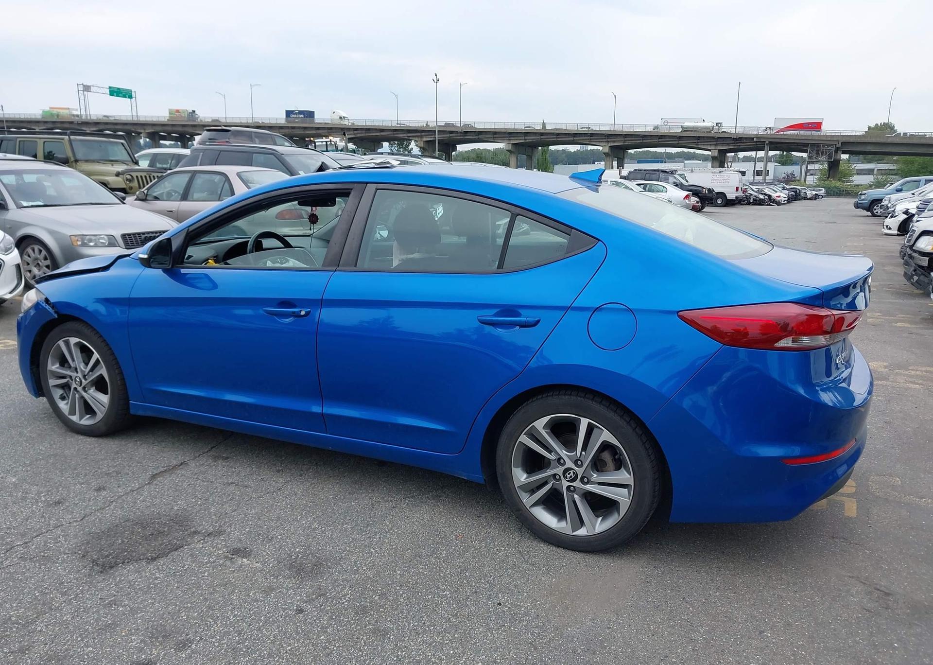 2017 HYUNDAI ELANTRA SE