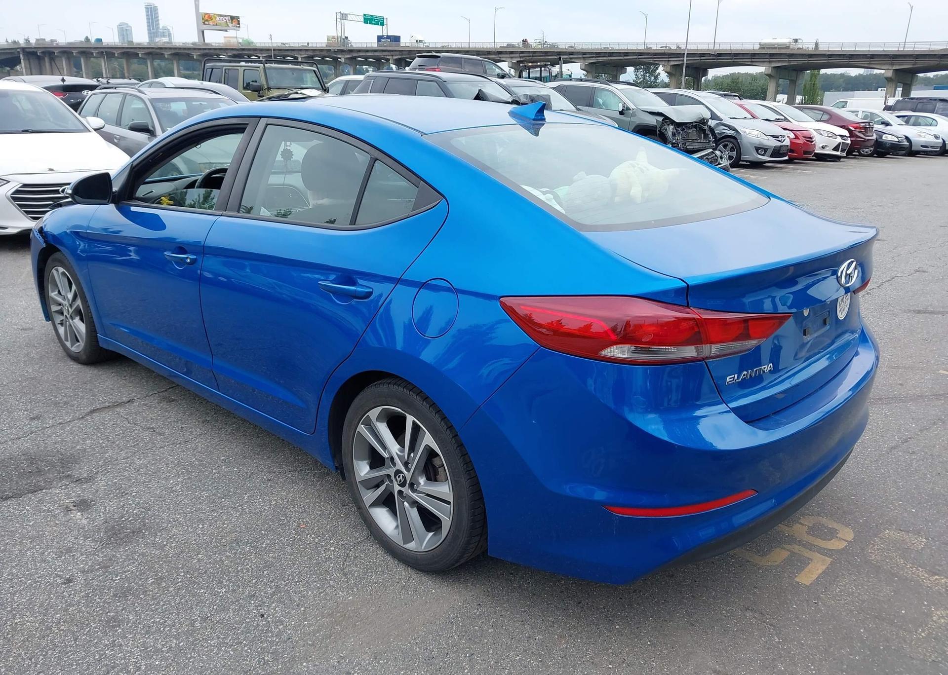 2017 HYUNDAI ELANTRA SE