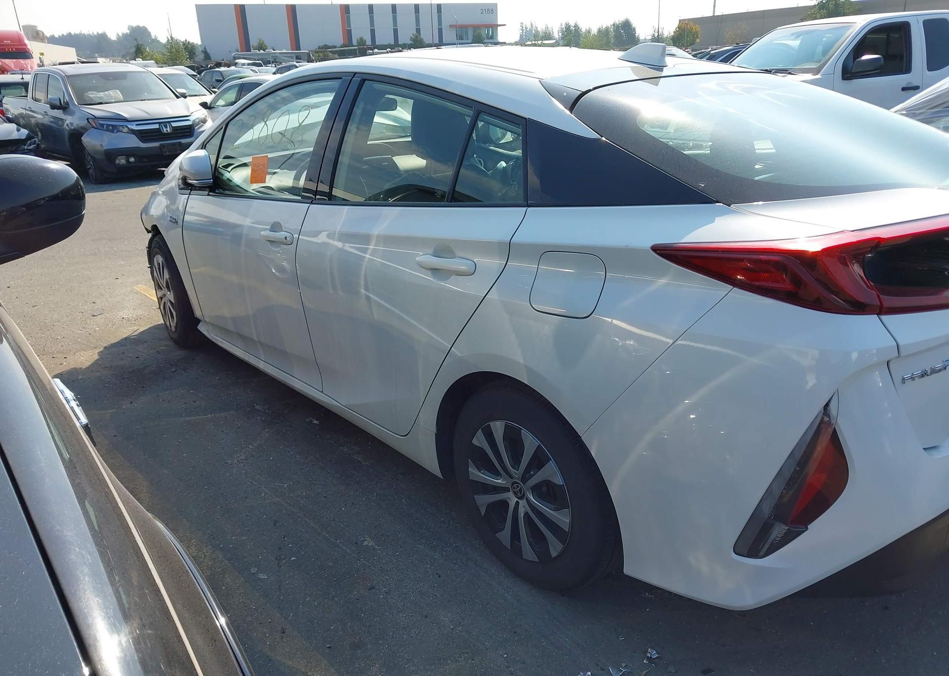 2020 TOYOTA PRIUS