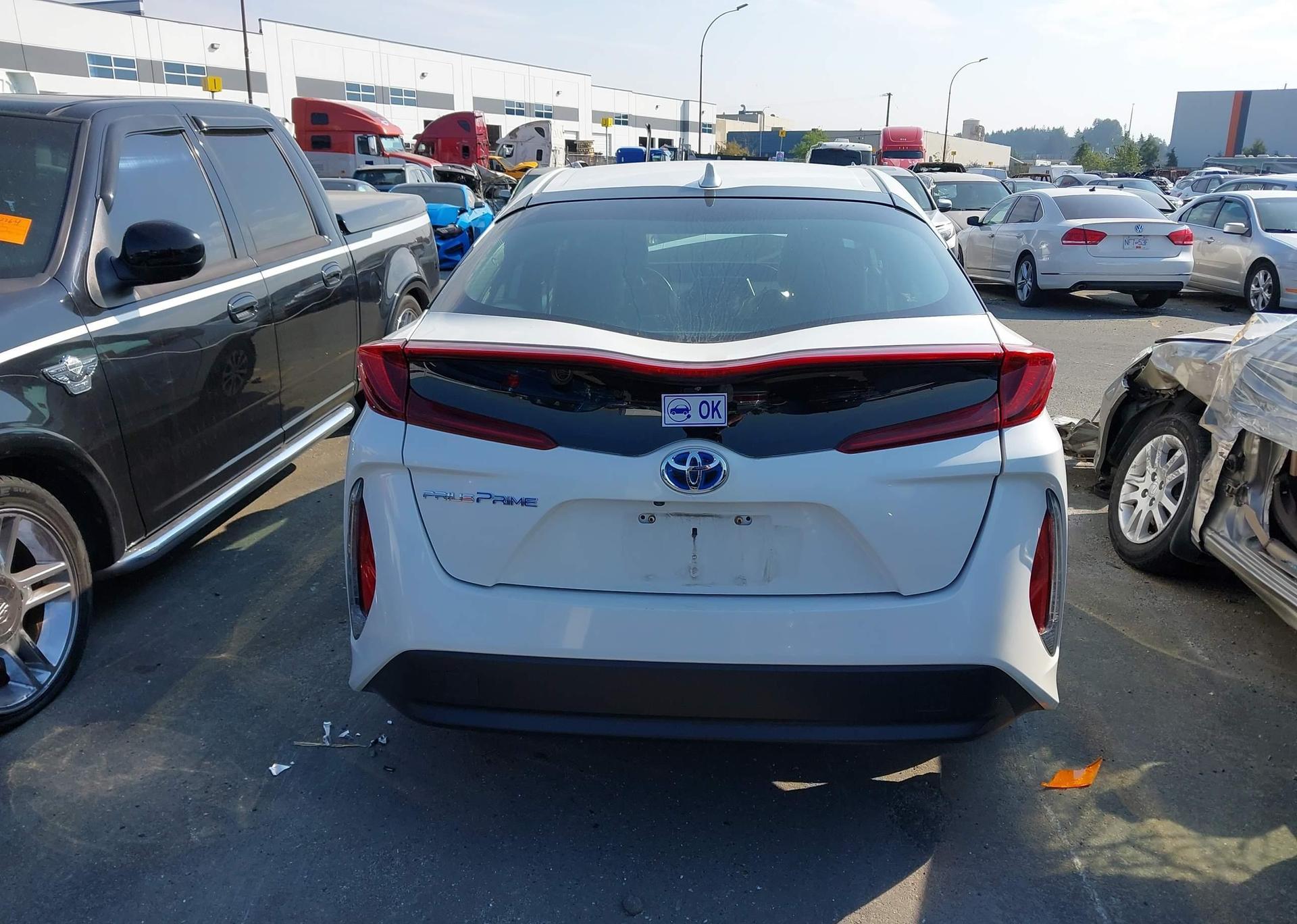 2020 TOYOTA PRIUS