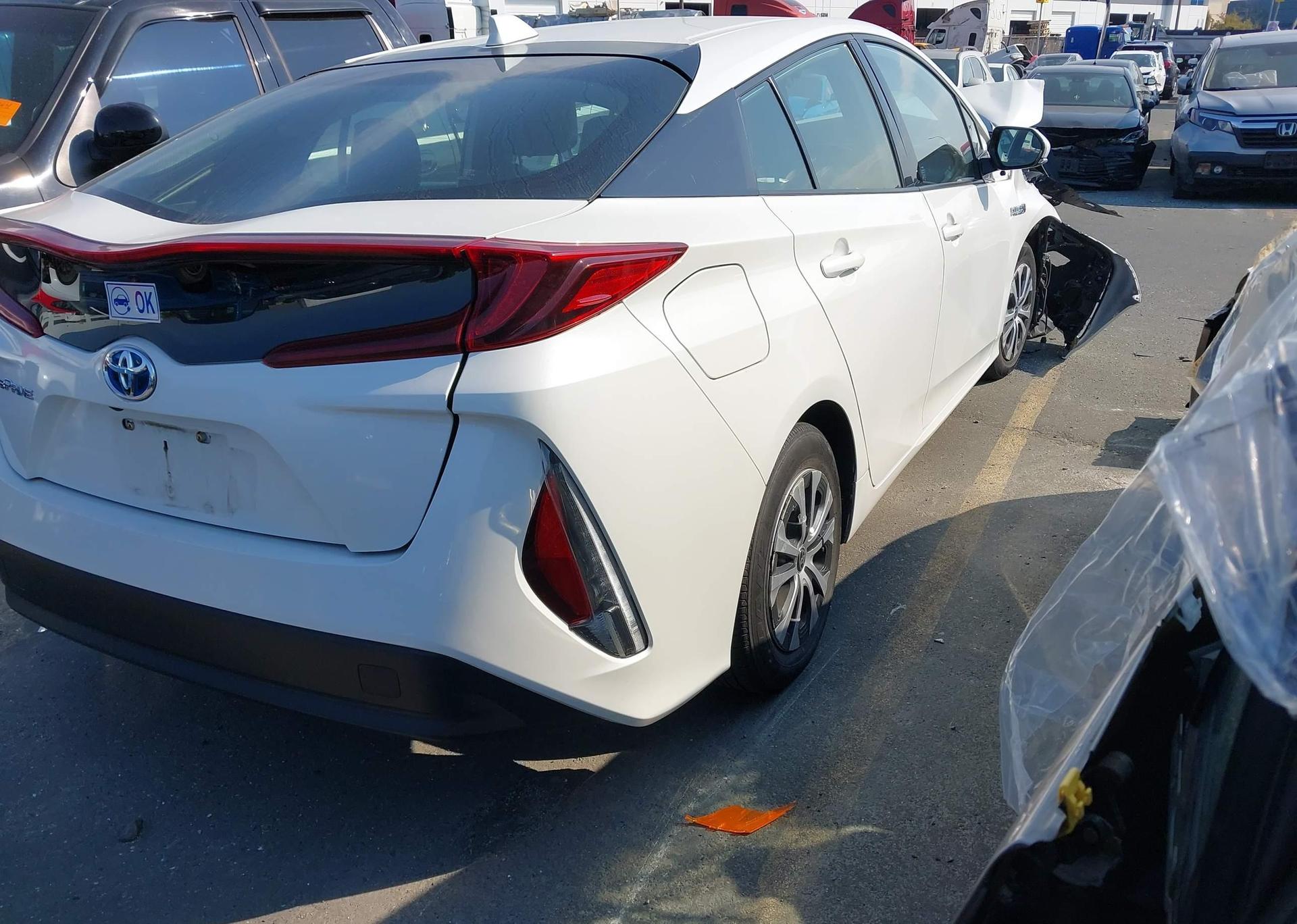 2020 TOYOTA PRIUS