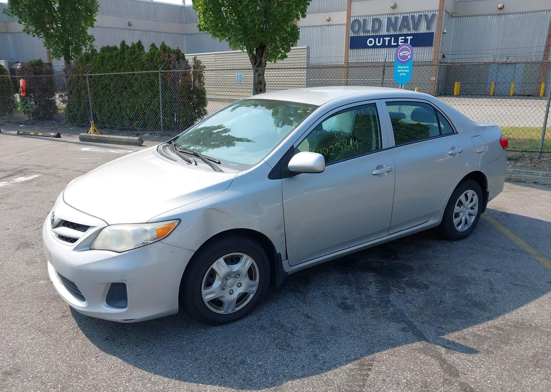 2013 TOYOTA COROLLA S