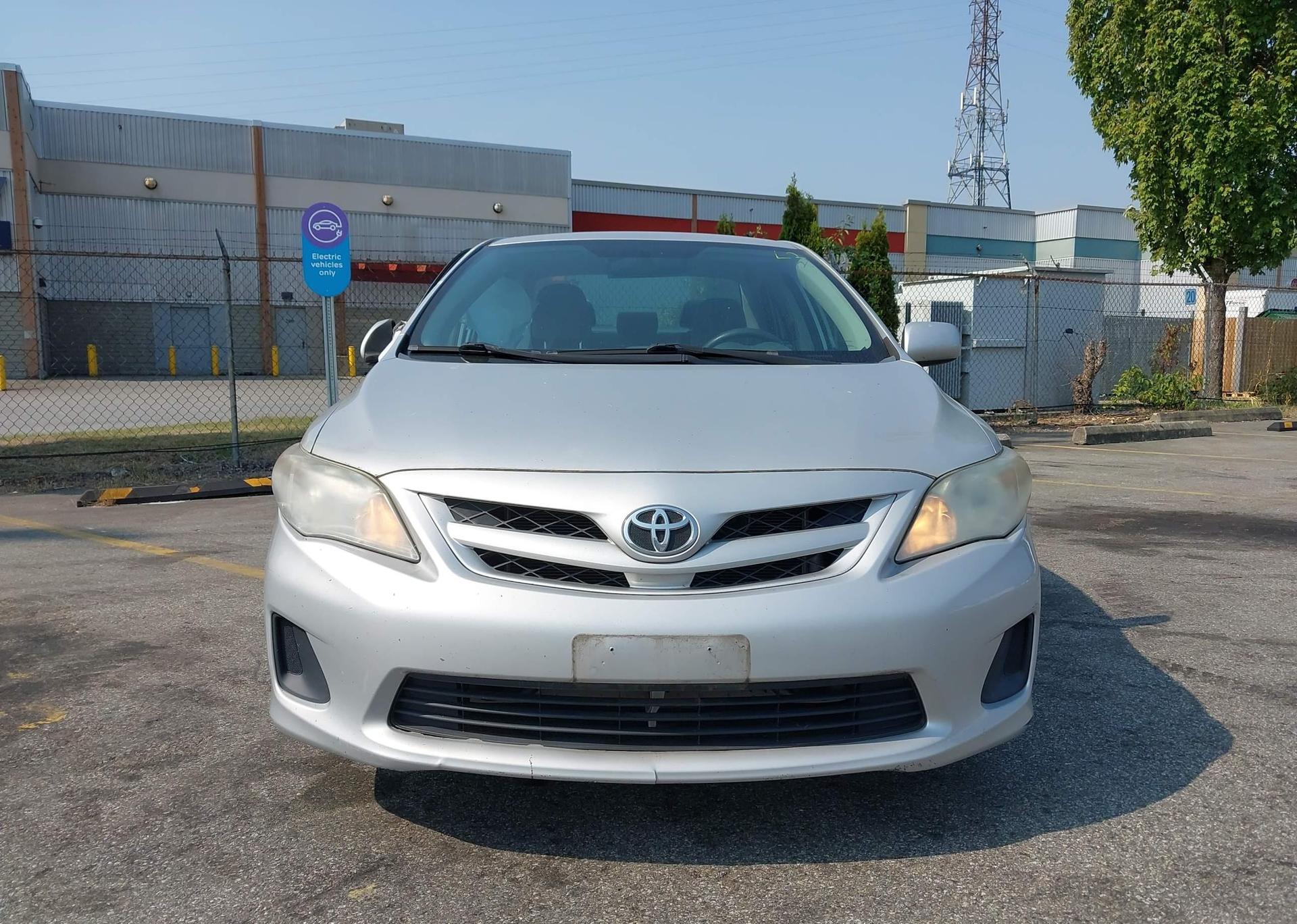 2013 TOYOTA COROLLA S