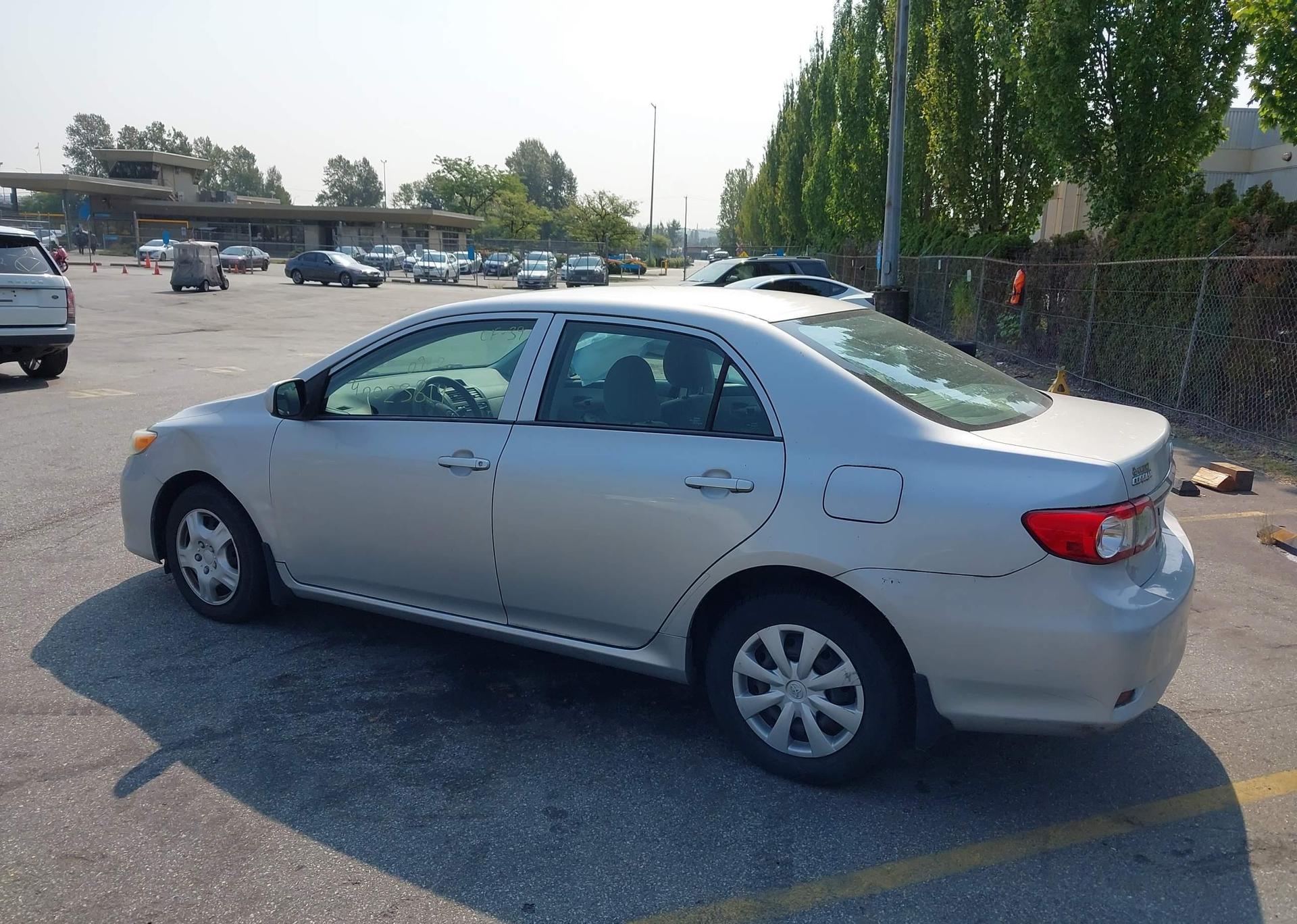 2013 TOYOTA COROLLA S