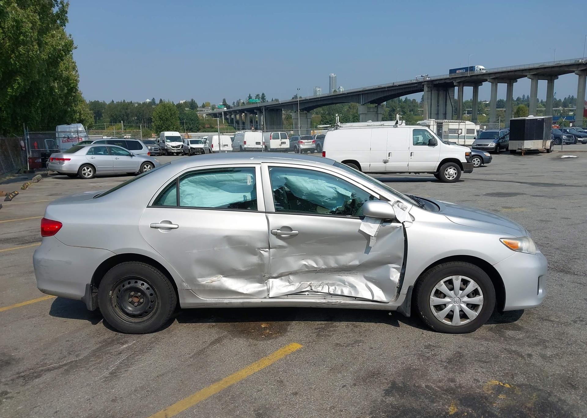 2013 TOYOTA COROLLA S