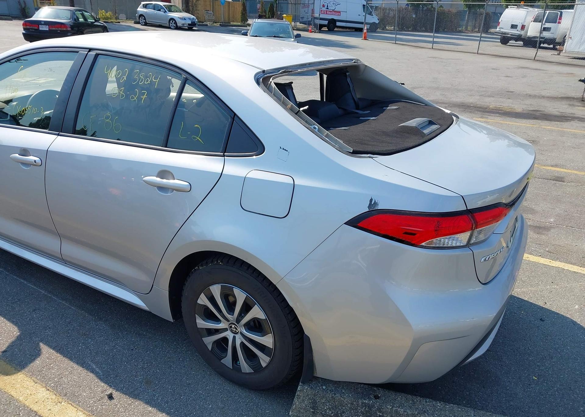 2021 TOYOTA COROLLA