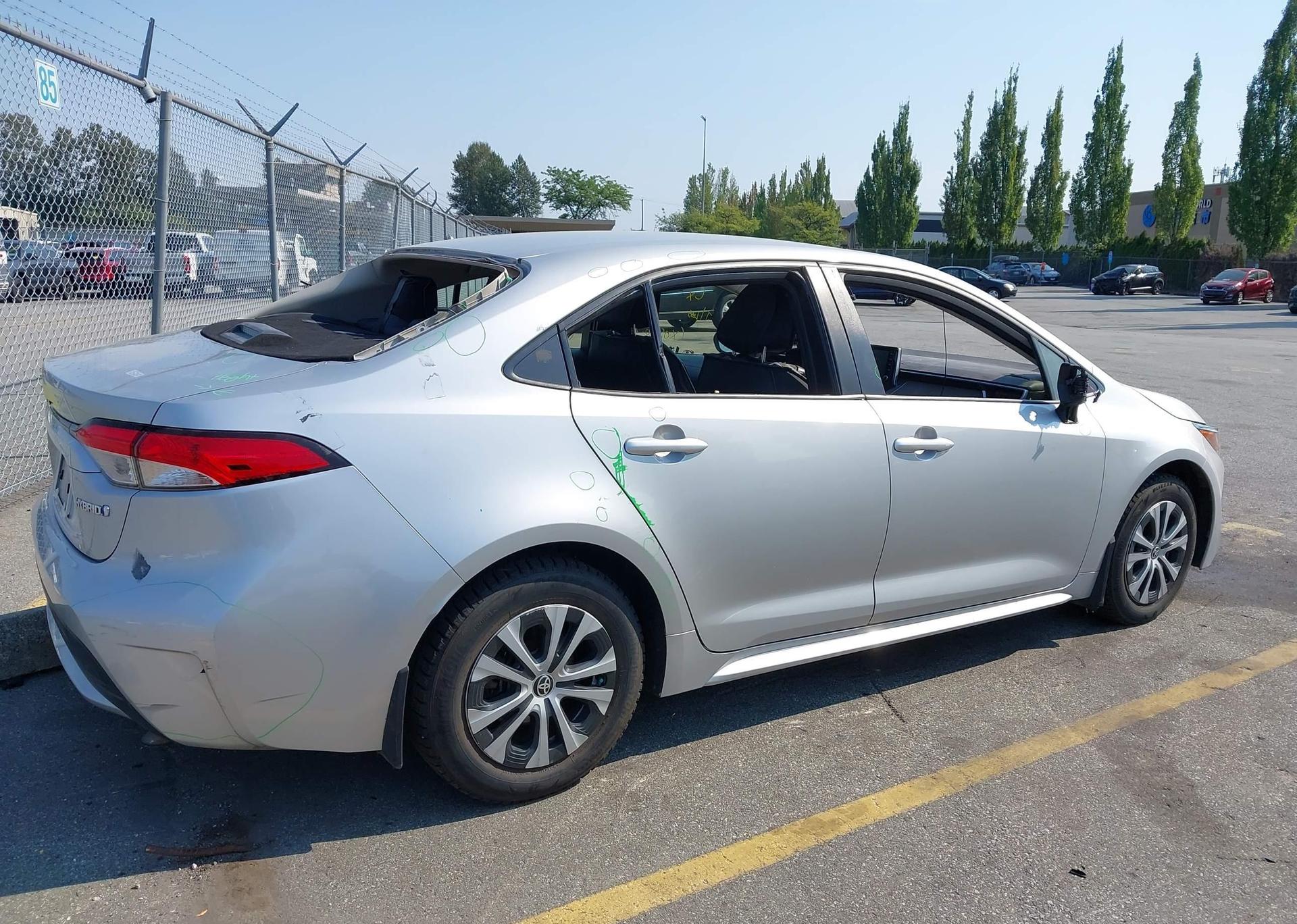 2021 TOYOTA COROLLA