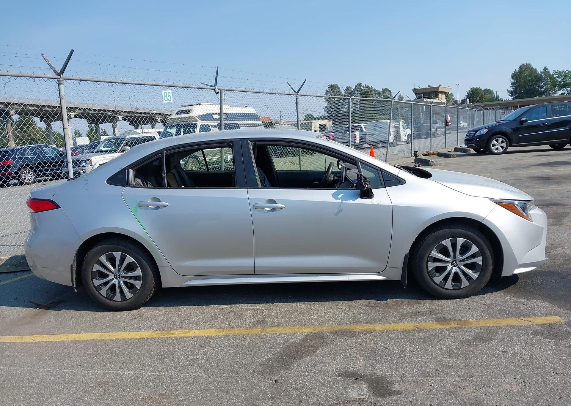 2021 TOYOTA COROLLA