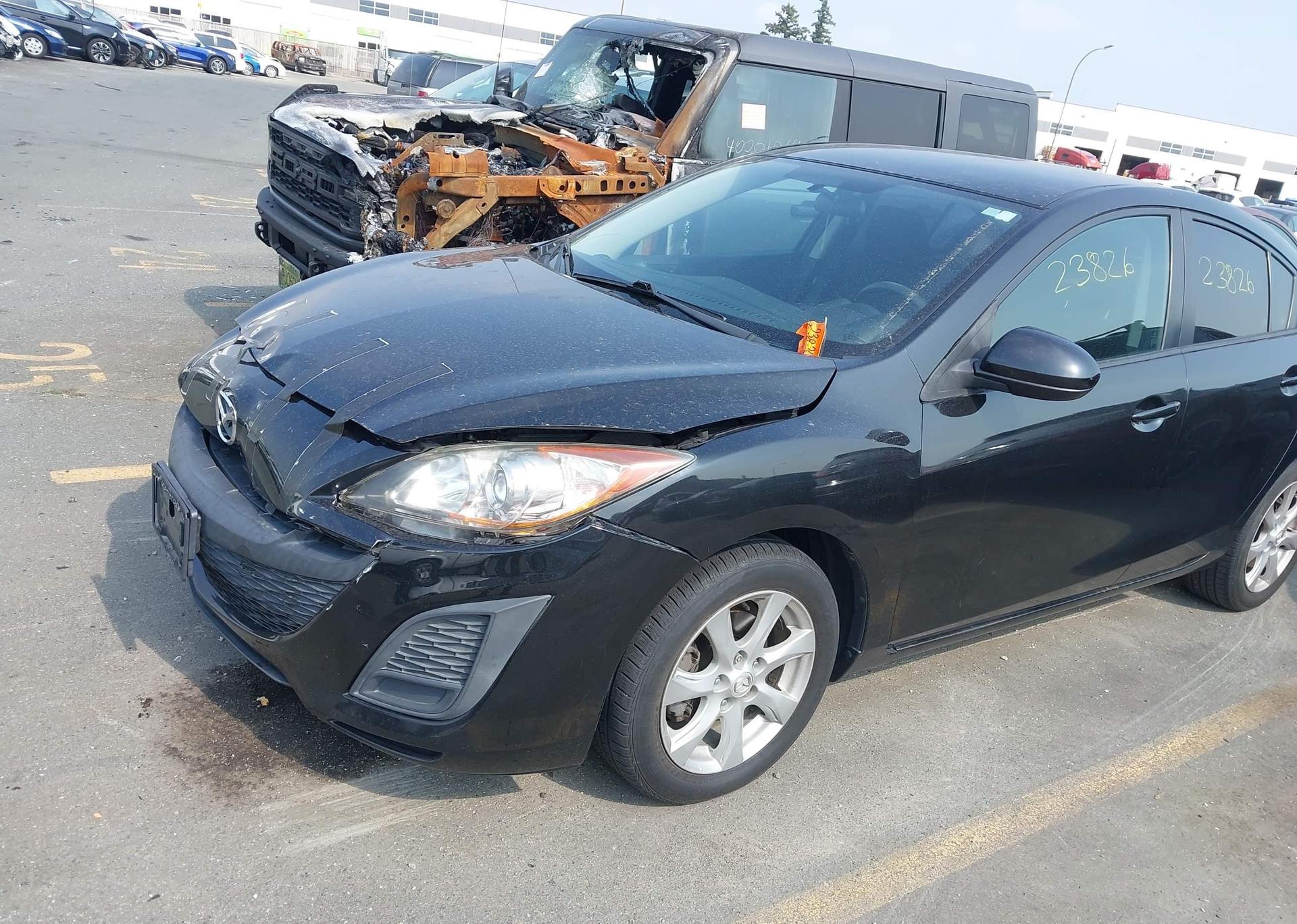 2011 MAZDA 3 I