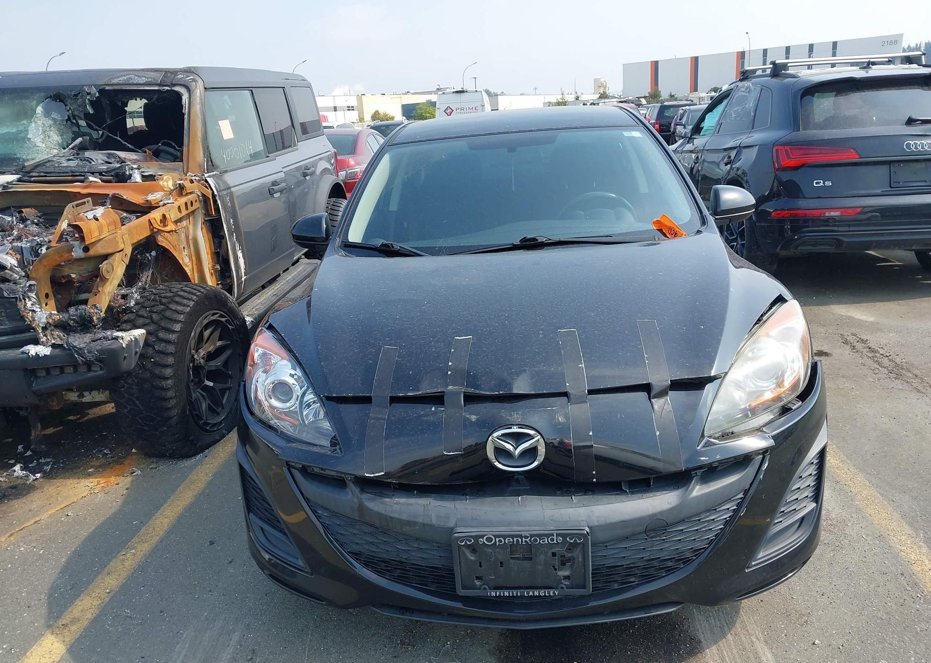 2011 MAZDA 3 I