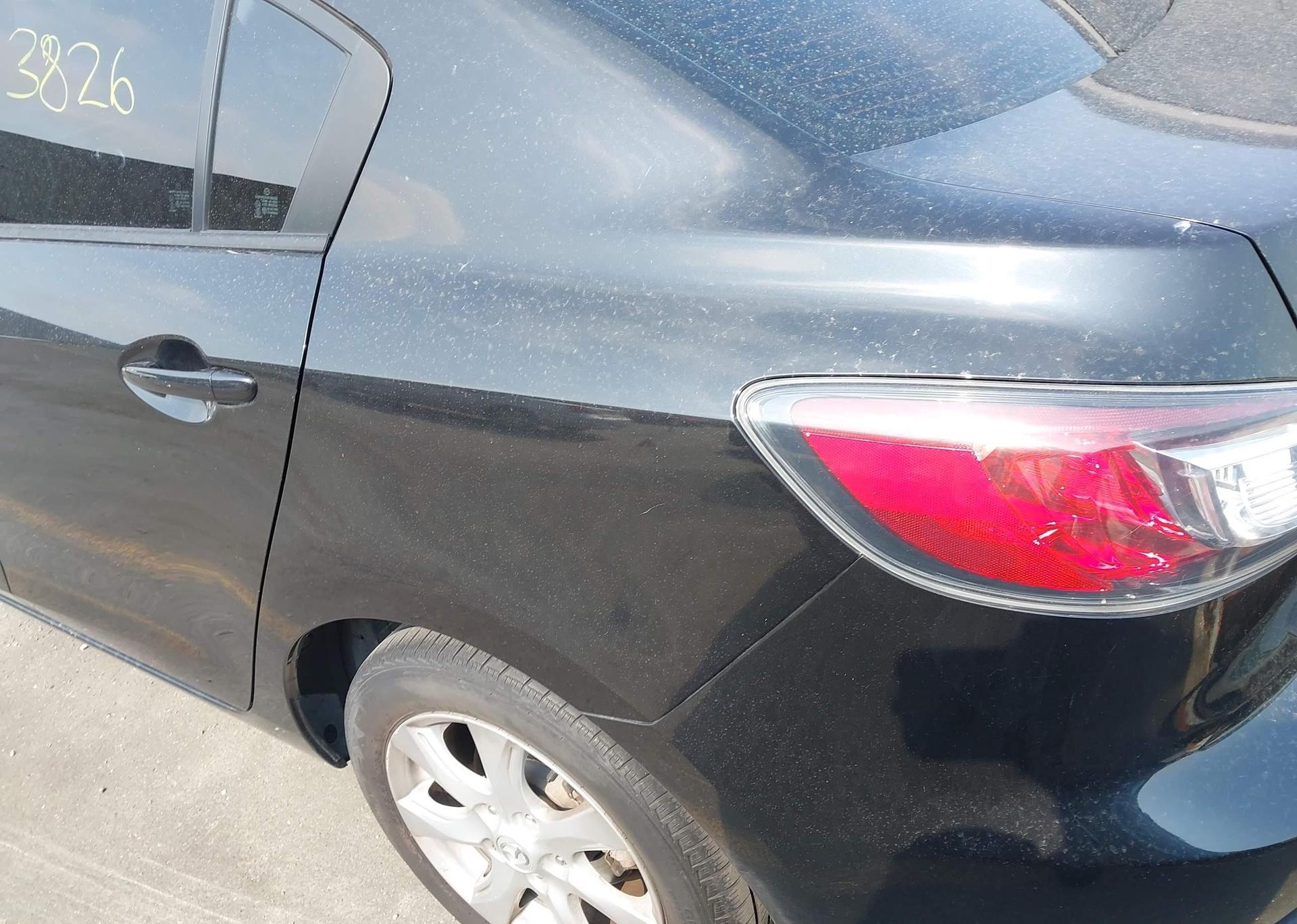 2011 MAZDA 3 I