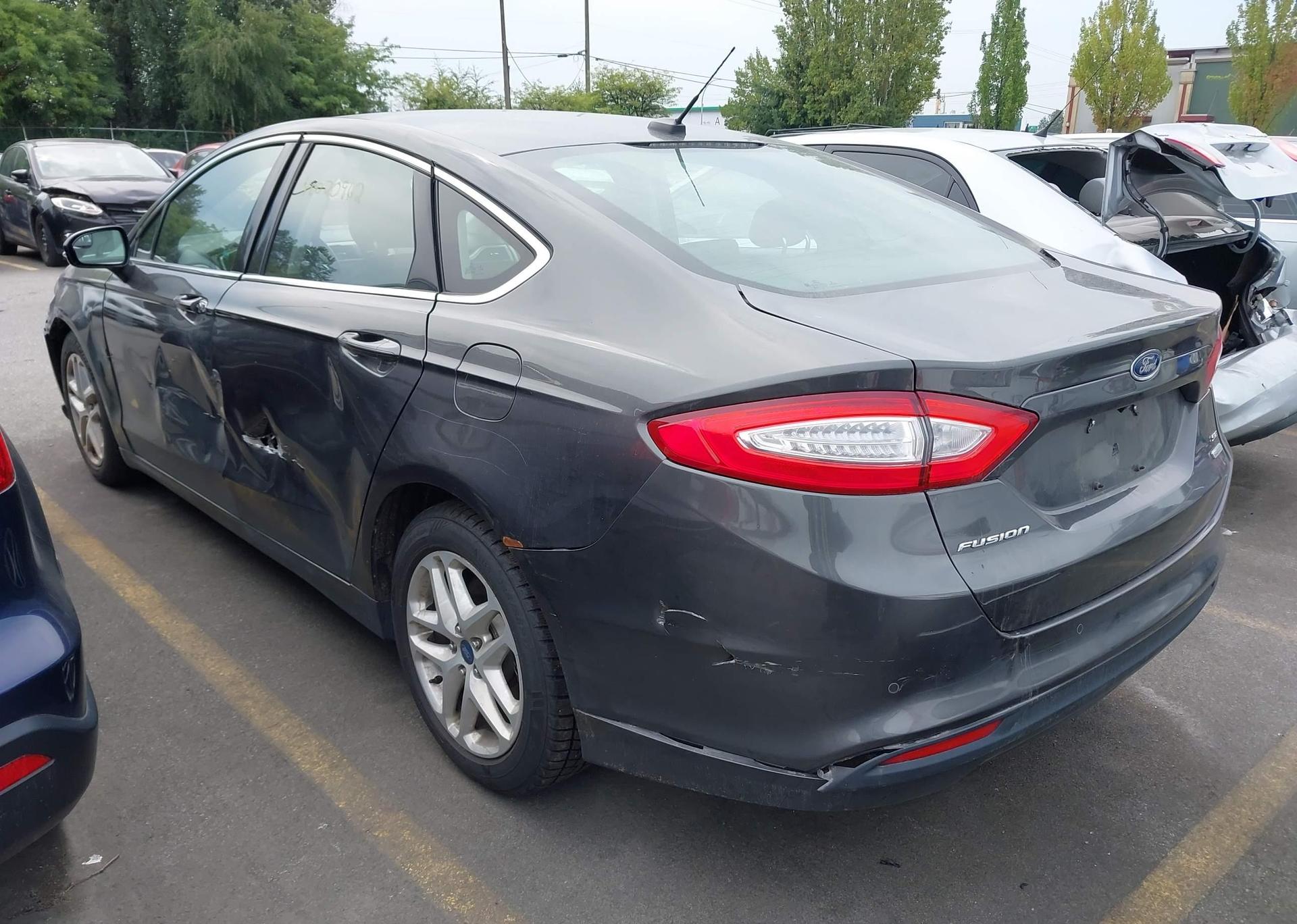 2015 FORD FUSION SE
