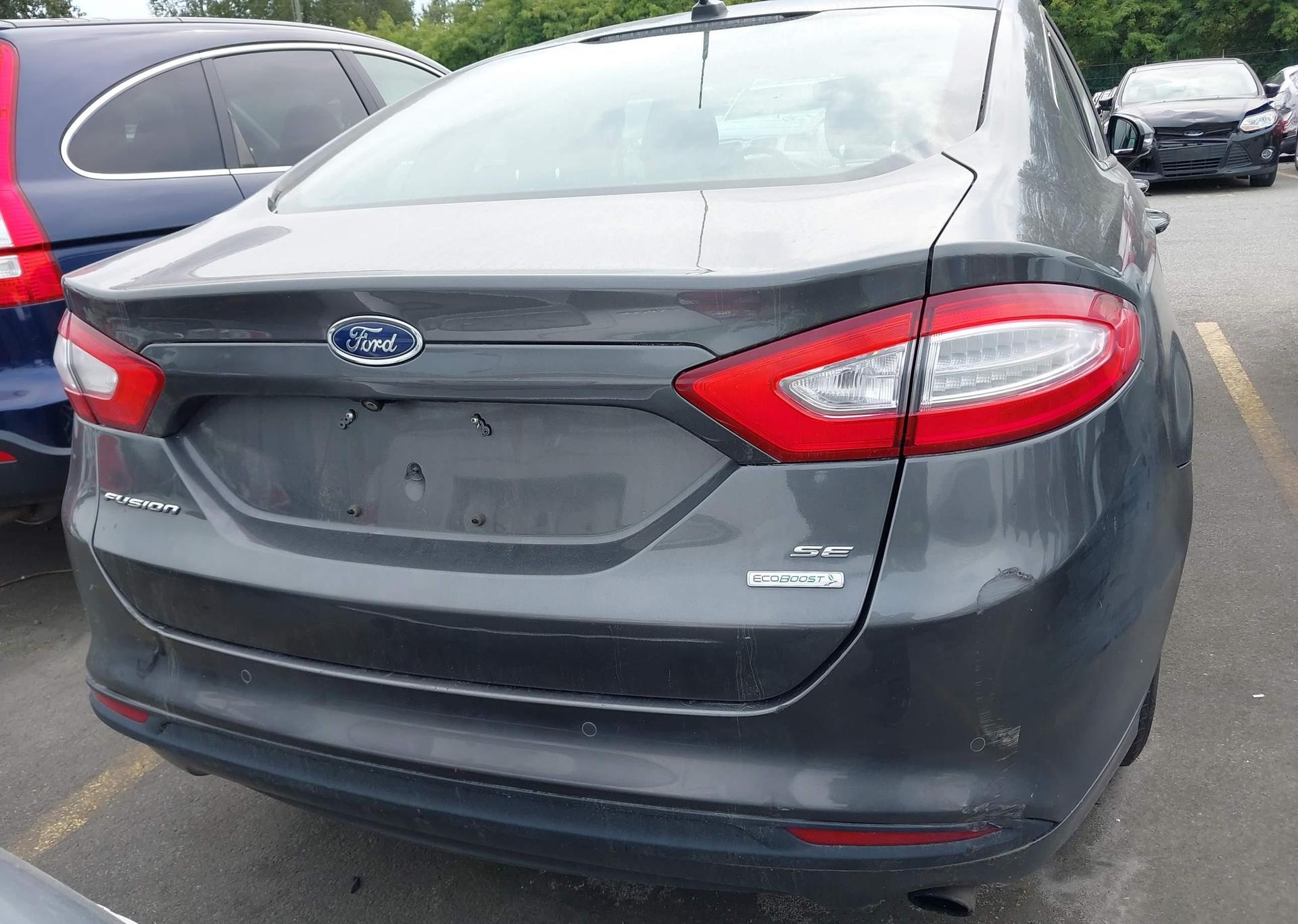2015 FORD FUSION SE