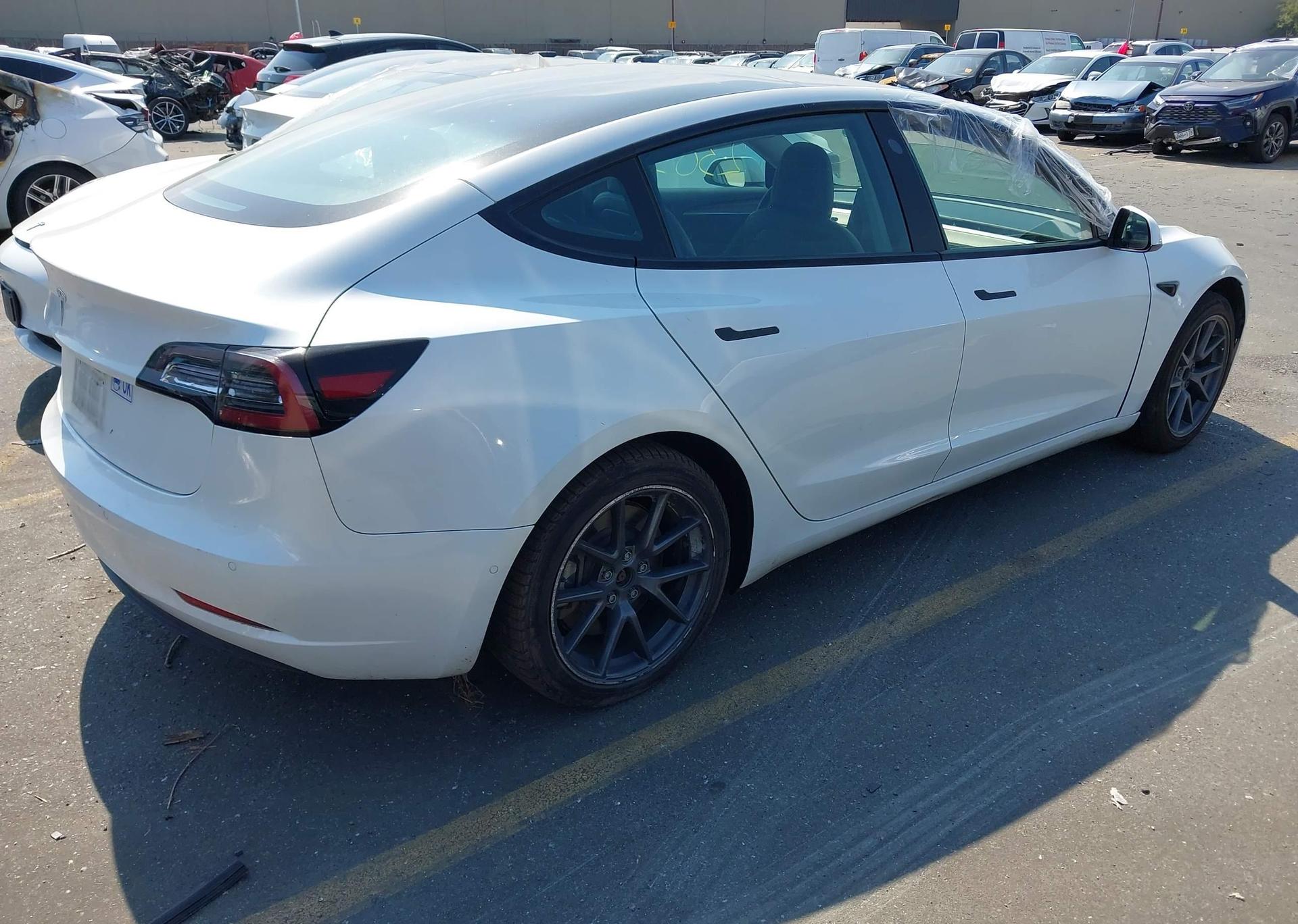 2022 TESLA MODEL 3