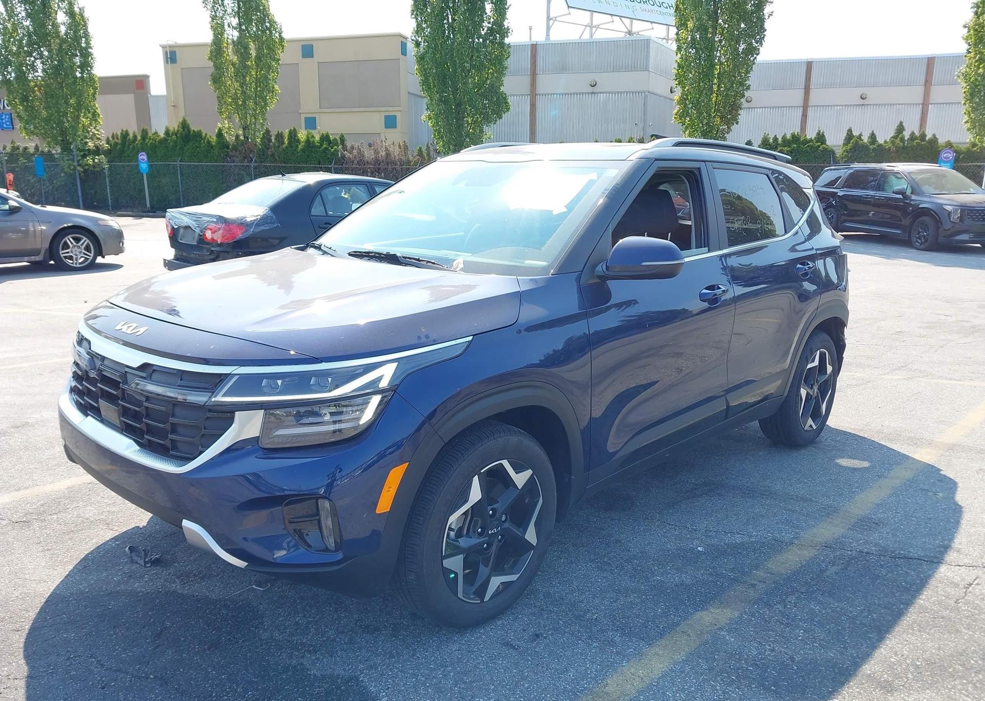 2024 KIA SELTOS EX