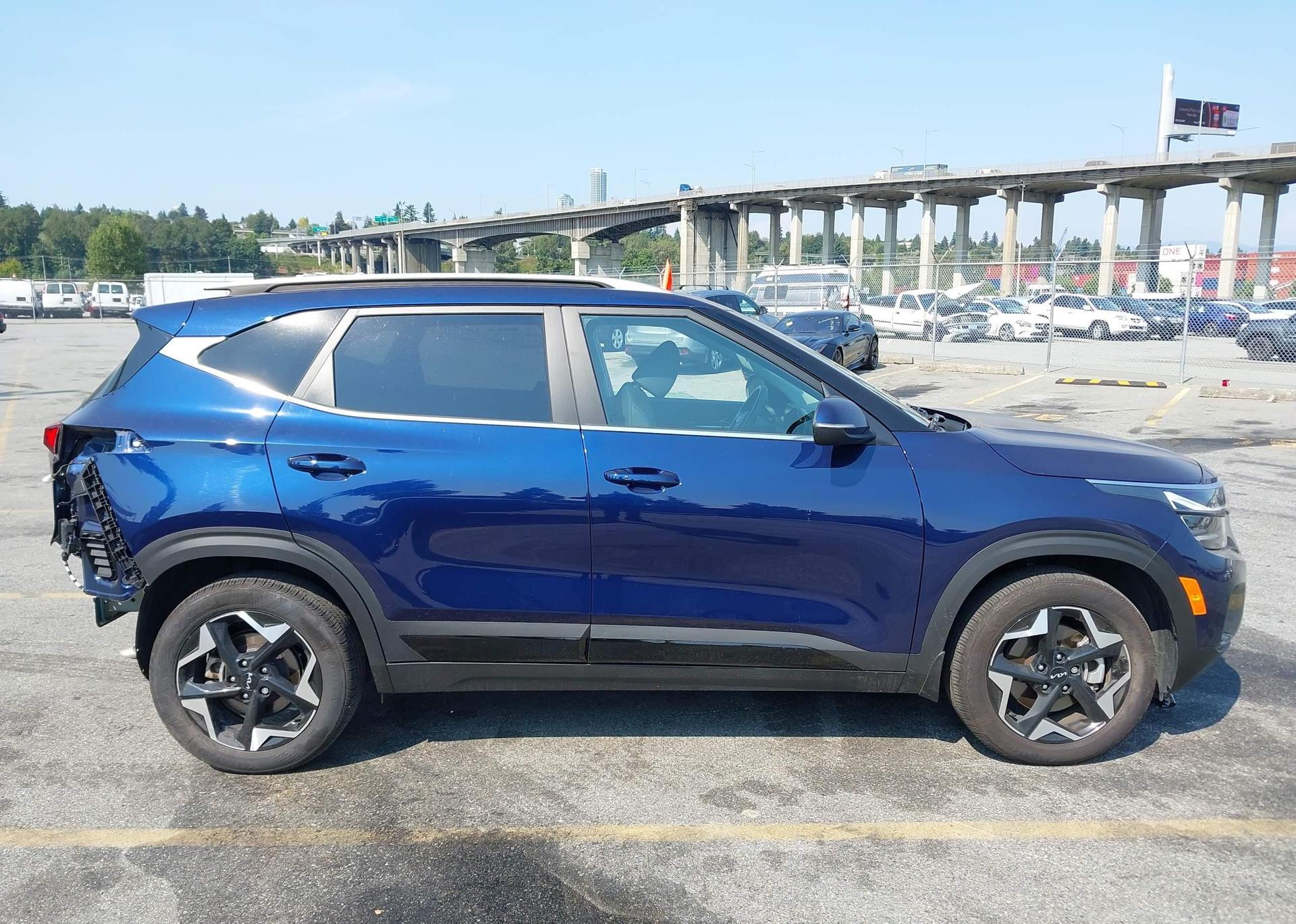 2024 KIA SELTOS EX