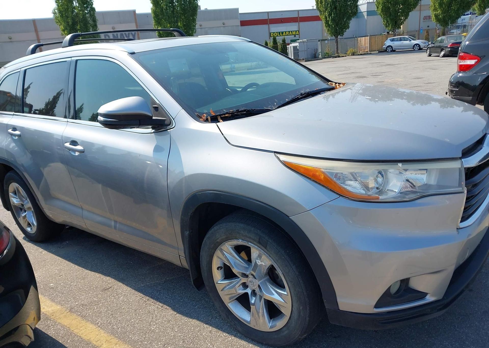 2015 TOYOTA HIGHLANDER LIMITED