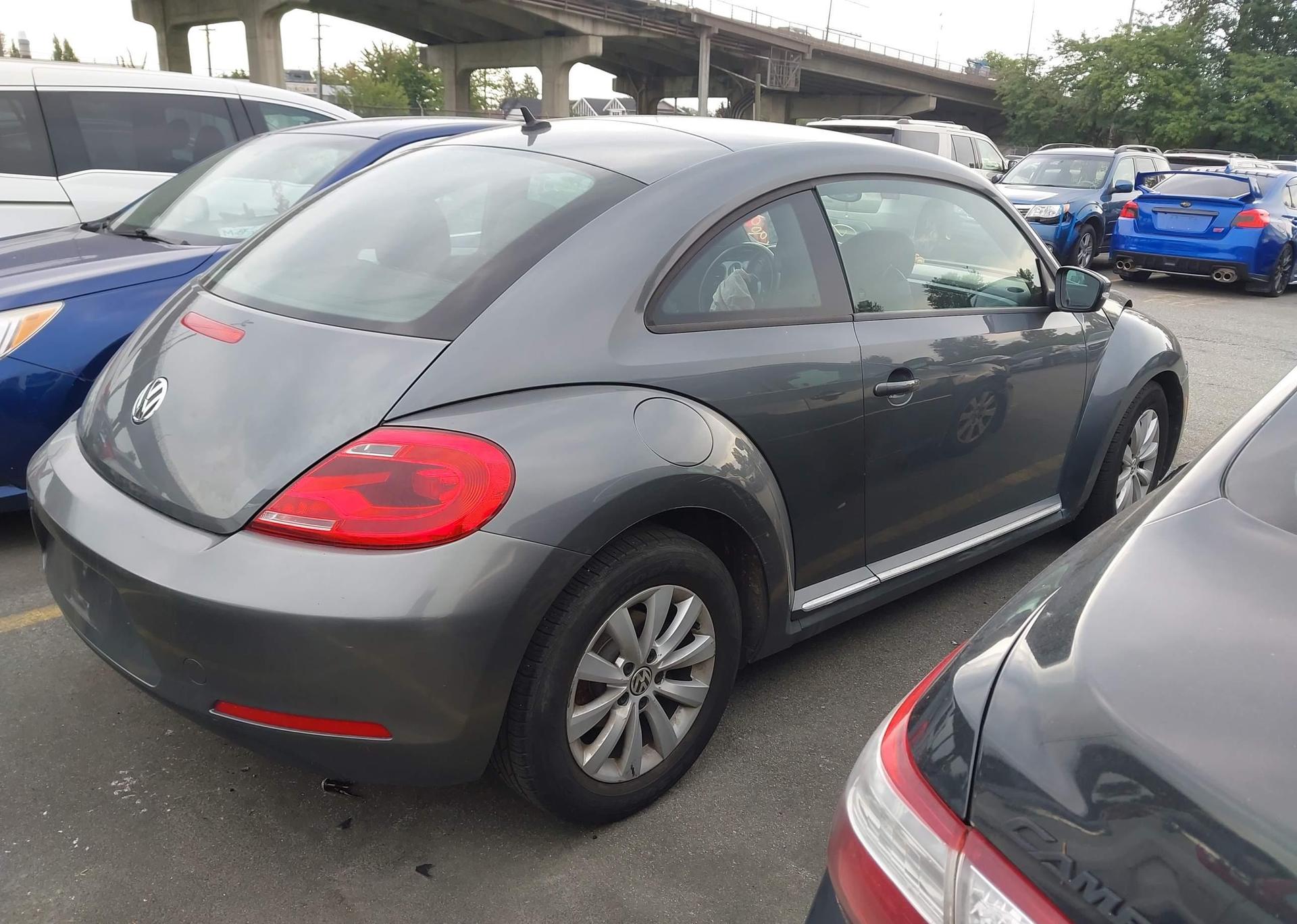 2012 VOLKSWAGEN BEETLE