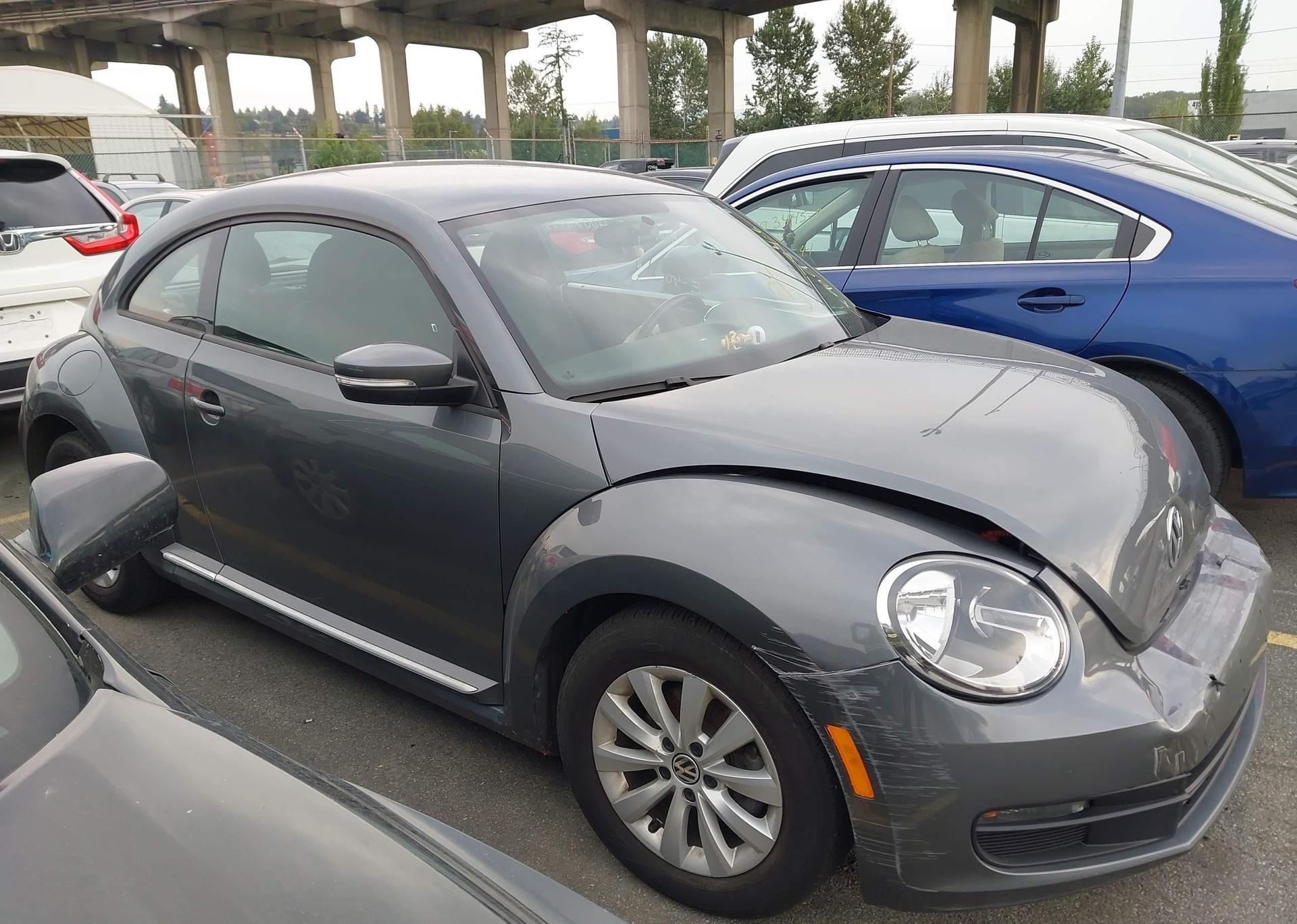 2012 VOLKSWAGEN BEETLE