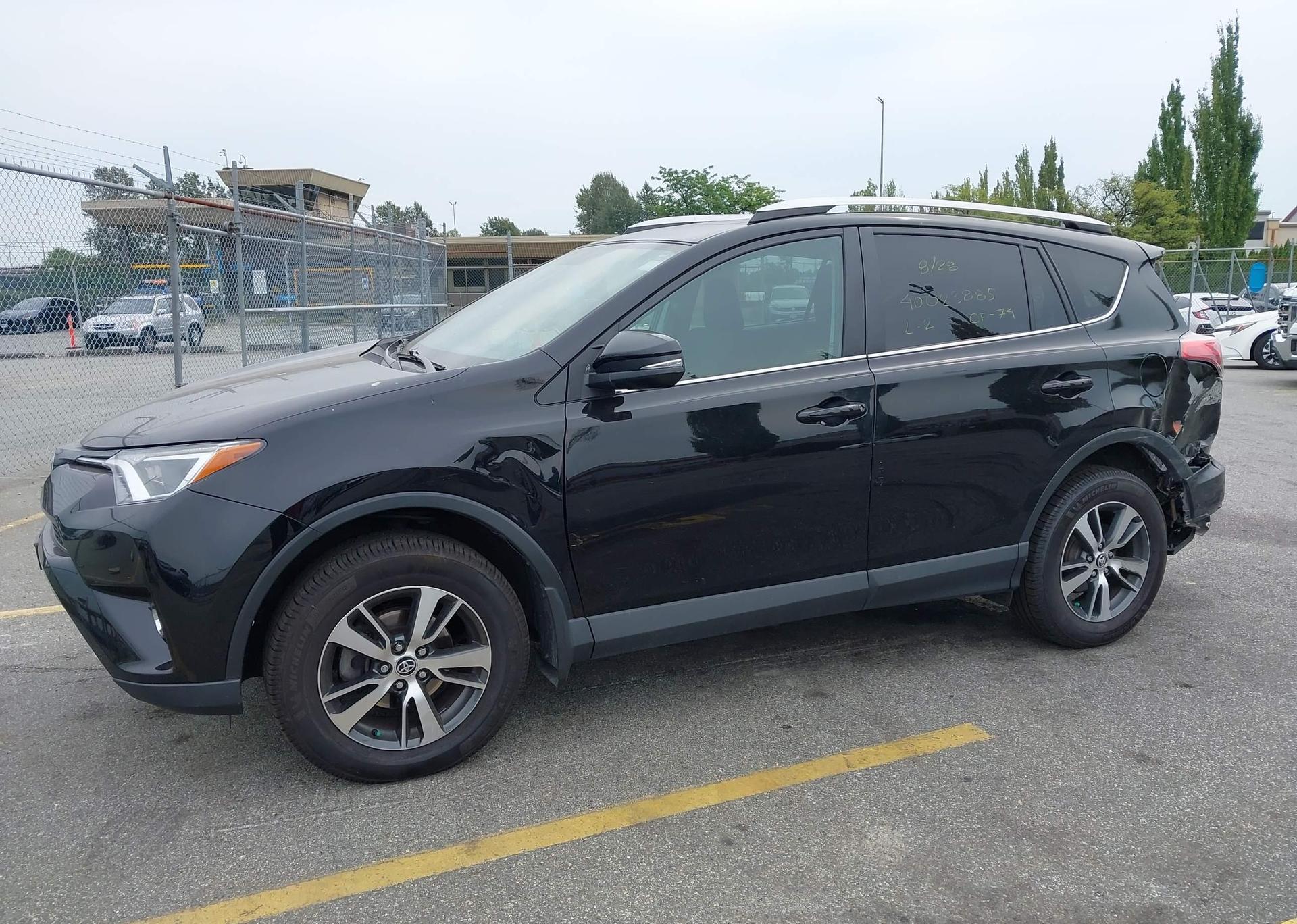 2016 TOYOTA RAV4