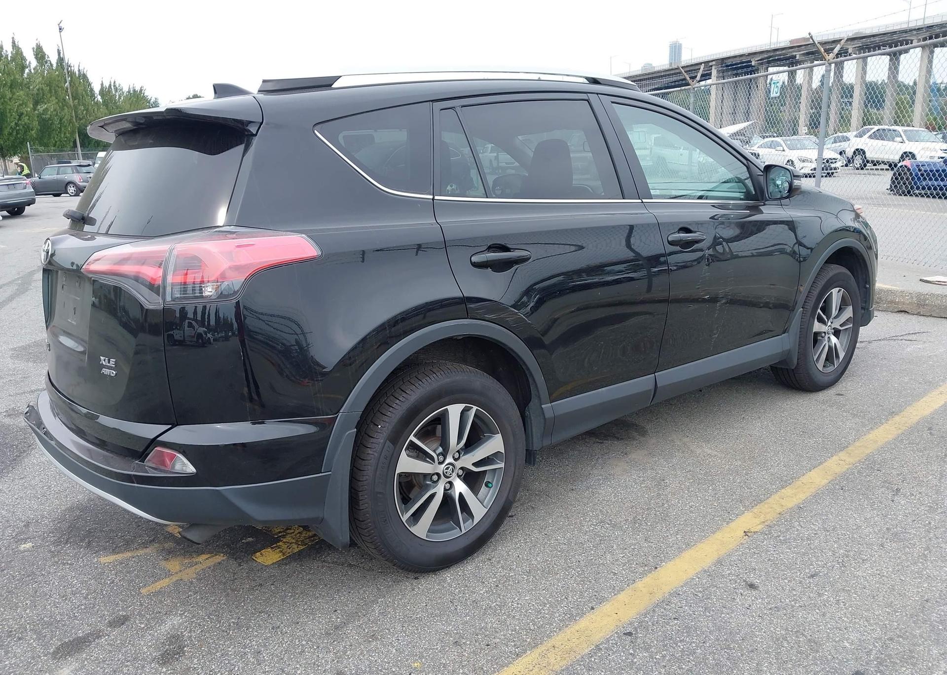 2016 TOYOTA RAV4
