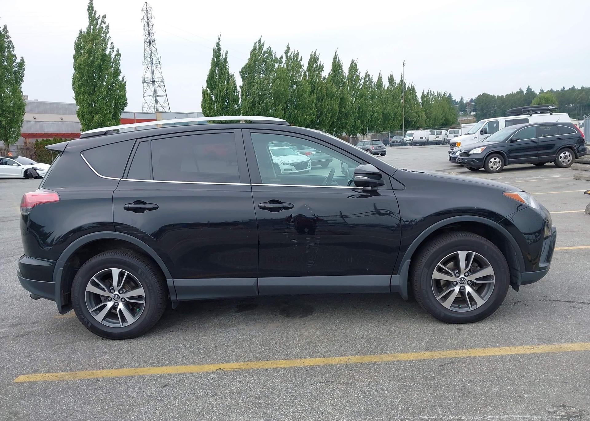 2016 TOYOTA RAV4