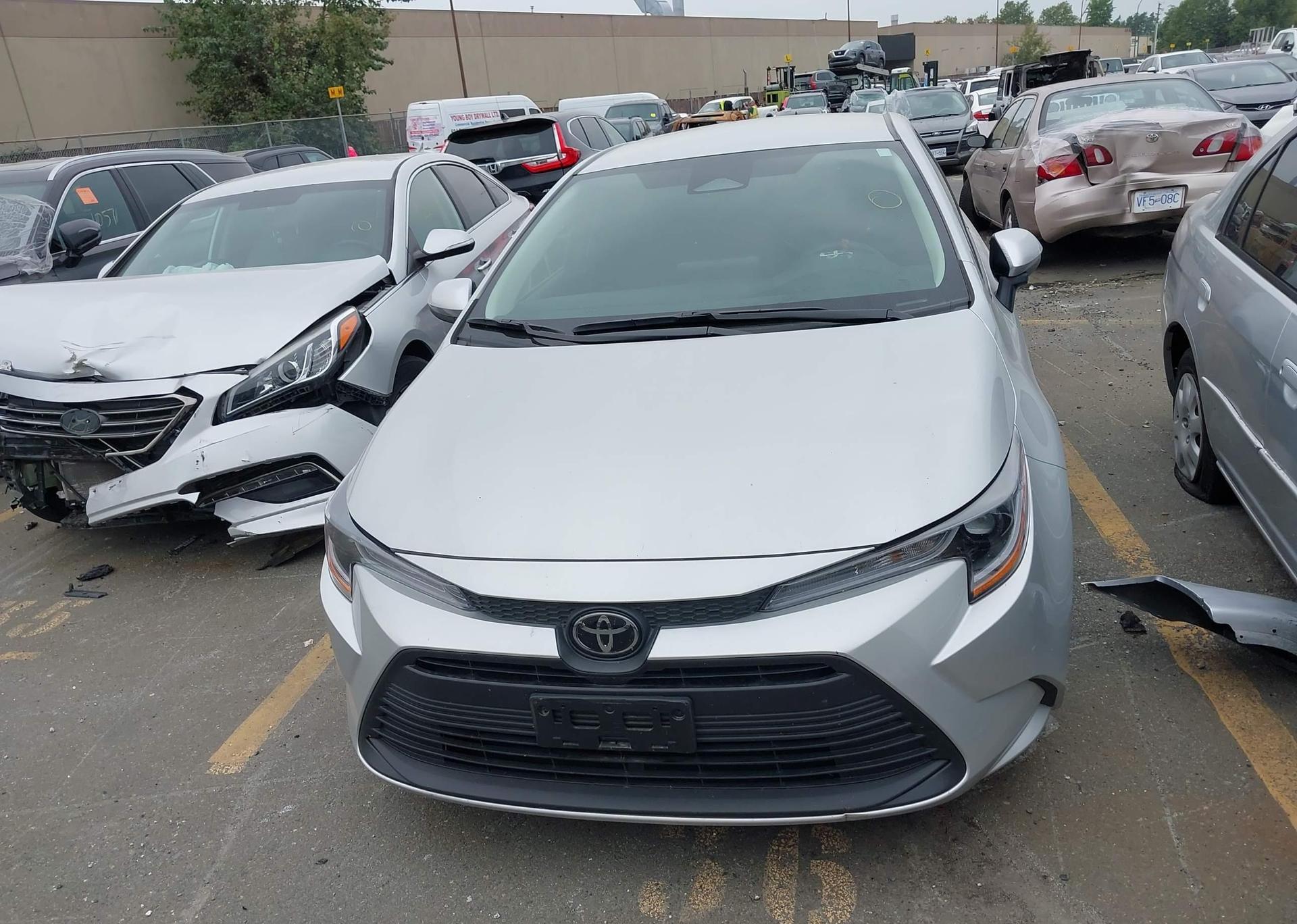2025 TOYOTA COROLLA LE