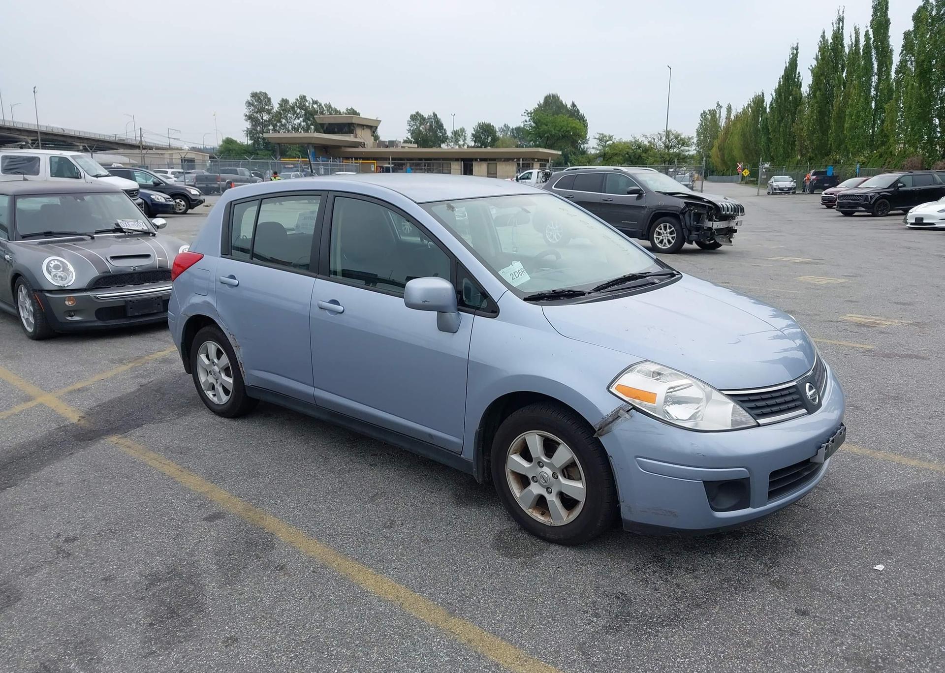 2009 NISSAN VERSA