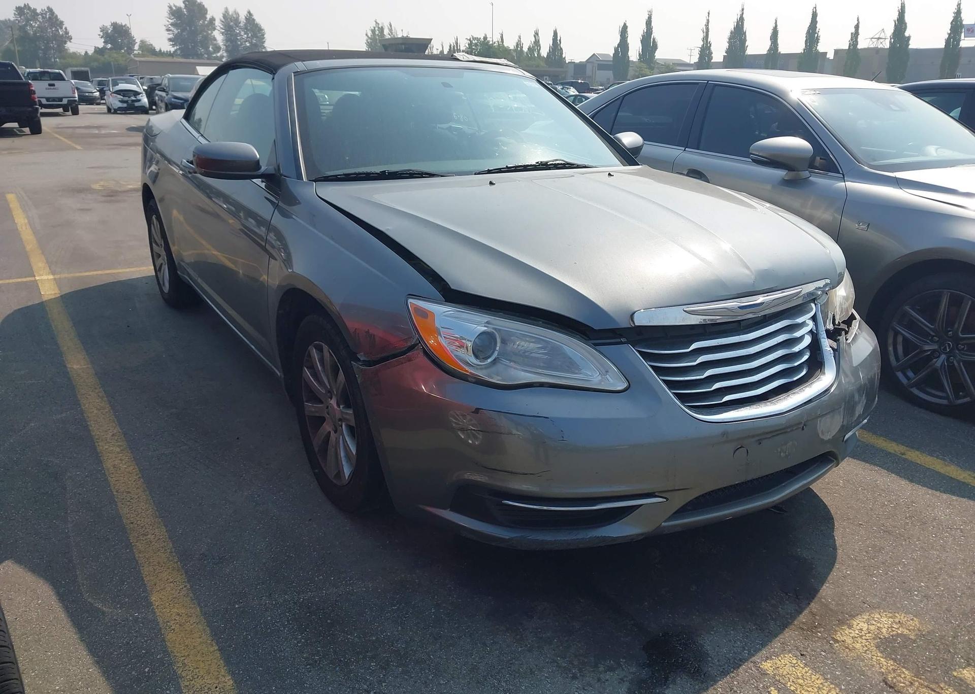 2012 CHRYSLER 200