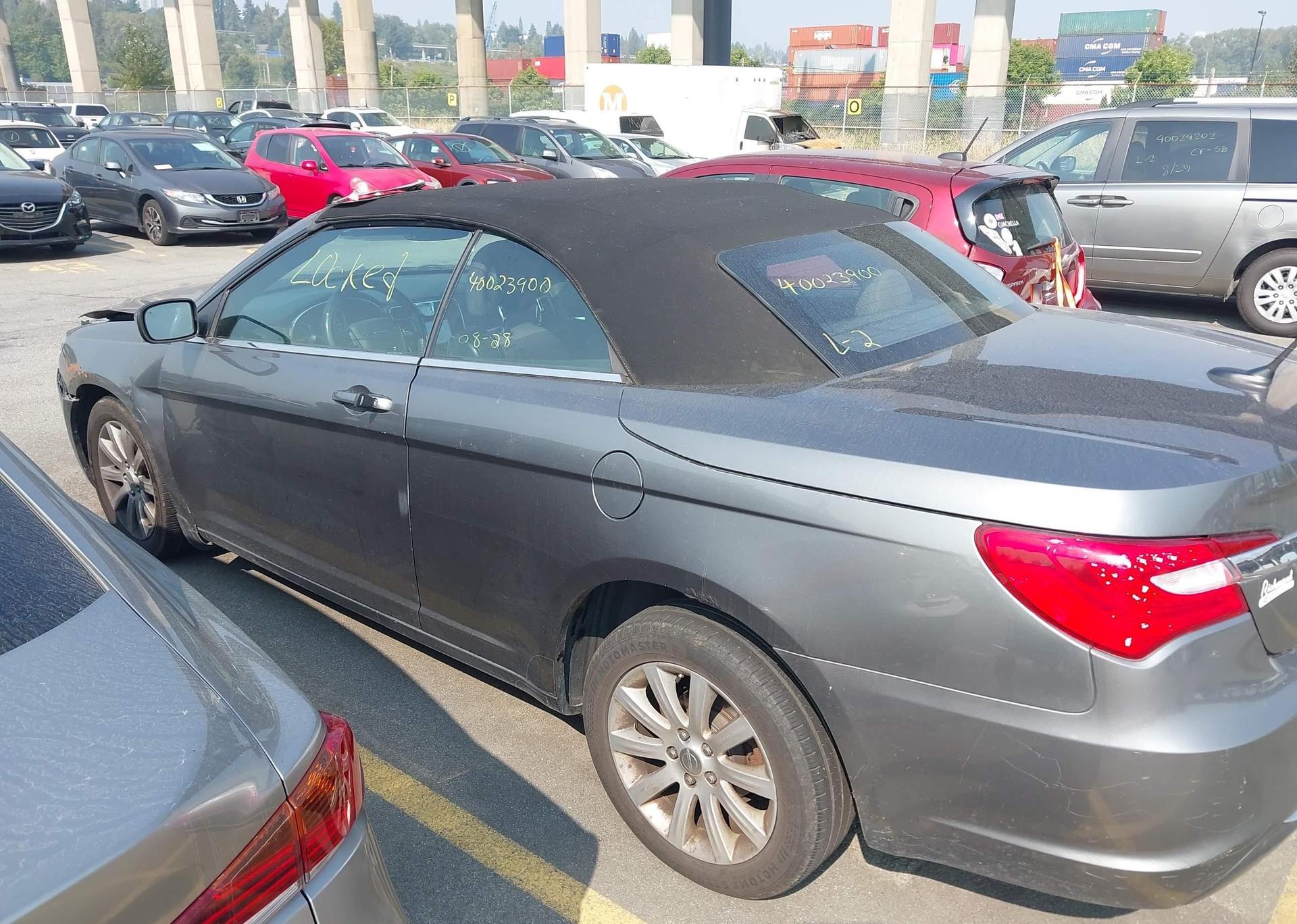2012 CHRYSLER 200