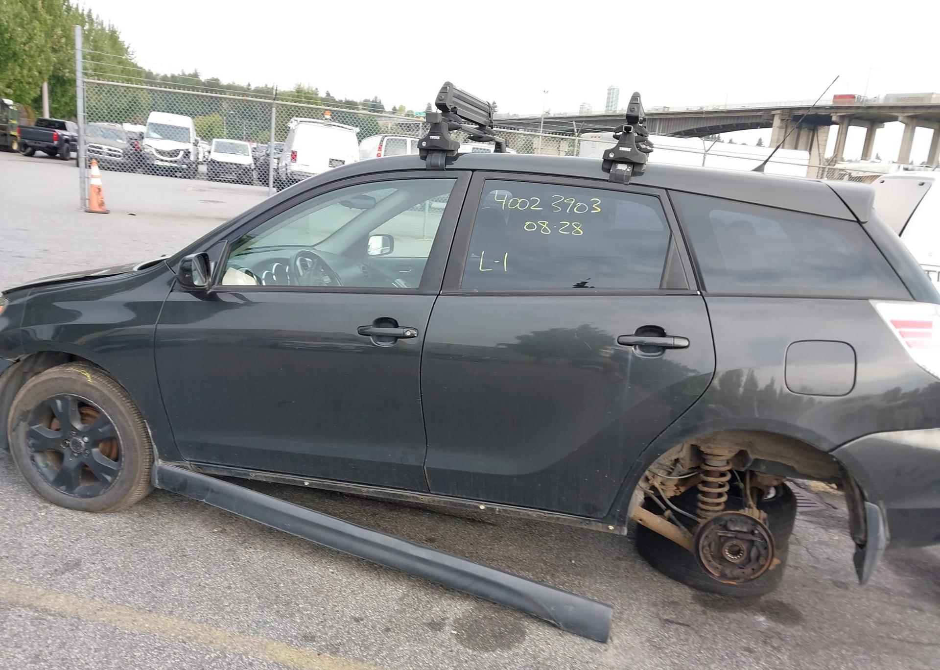 2005 TOYOTA COROLLA MATRIX XR