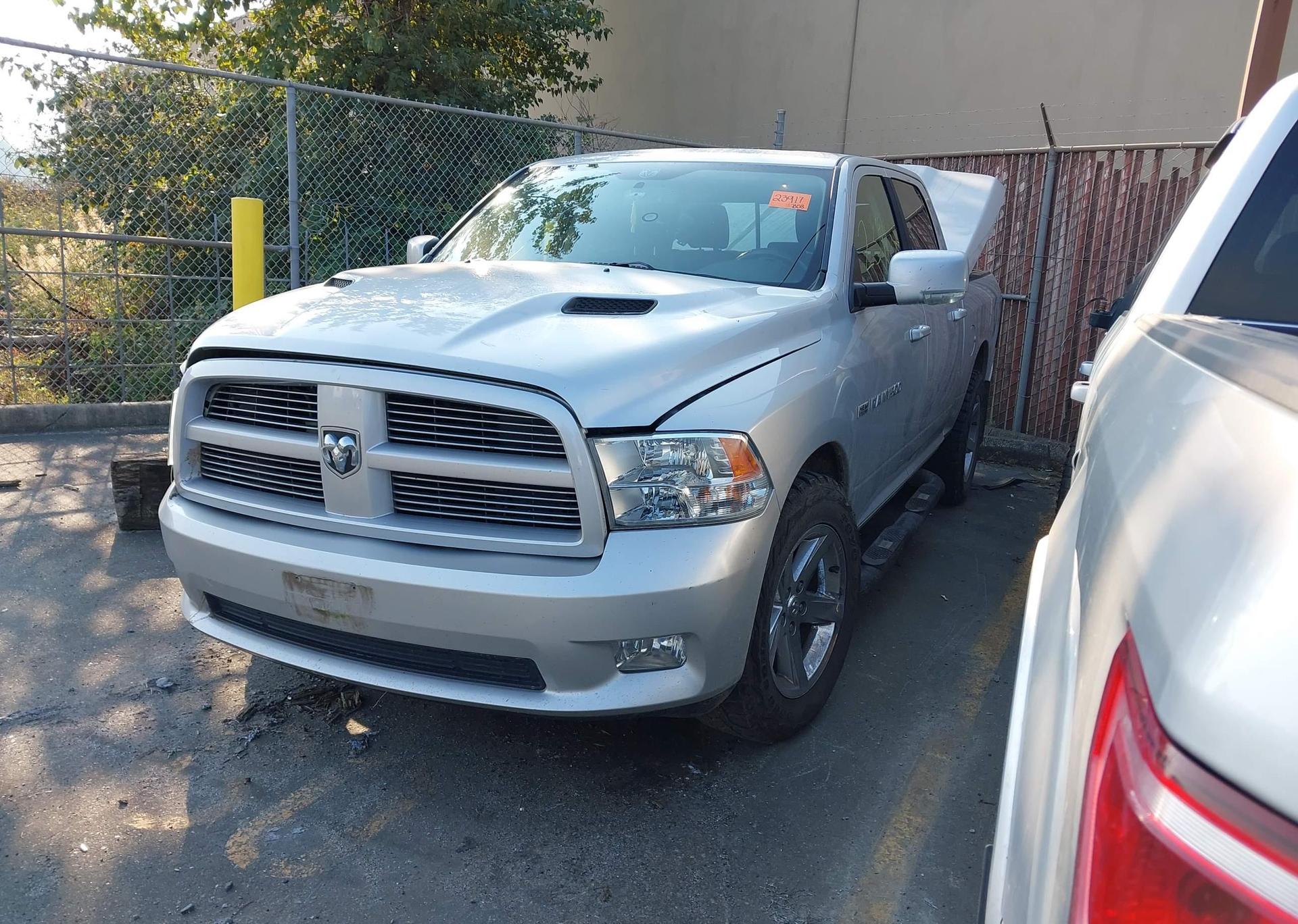 2012 DODGE RAM 1500 SPORT
