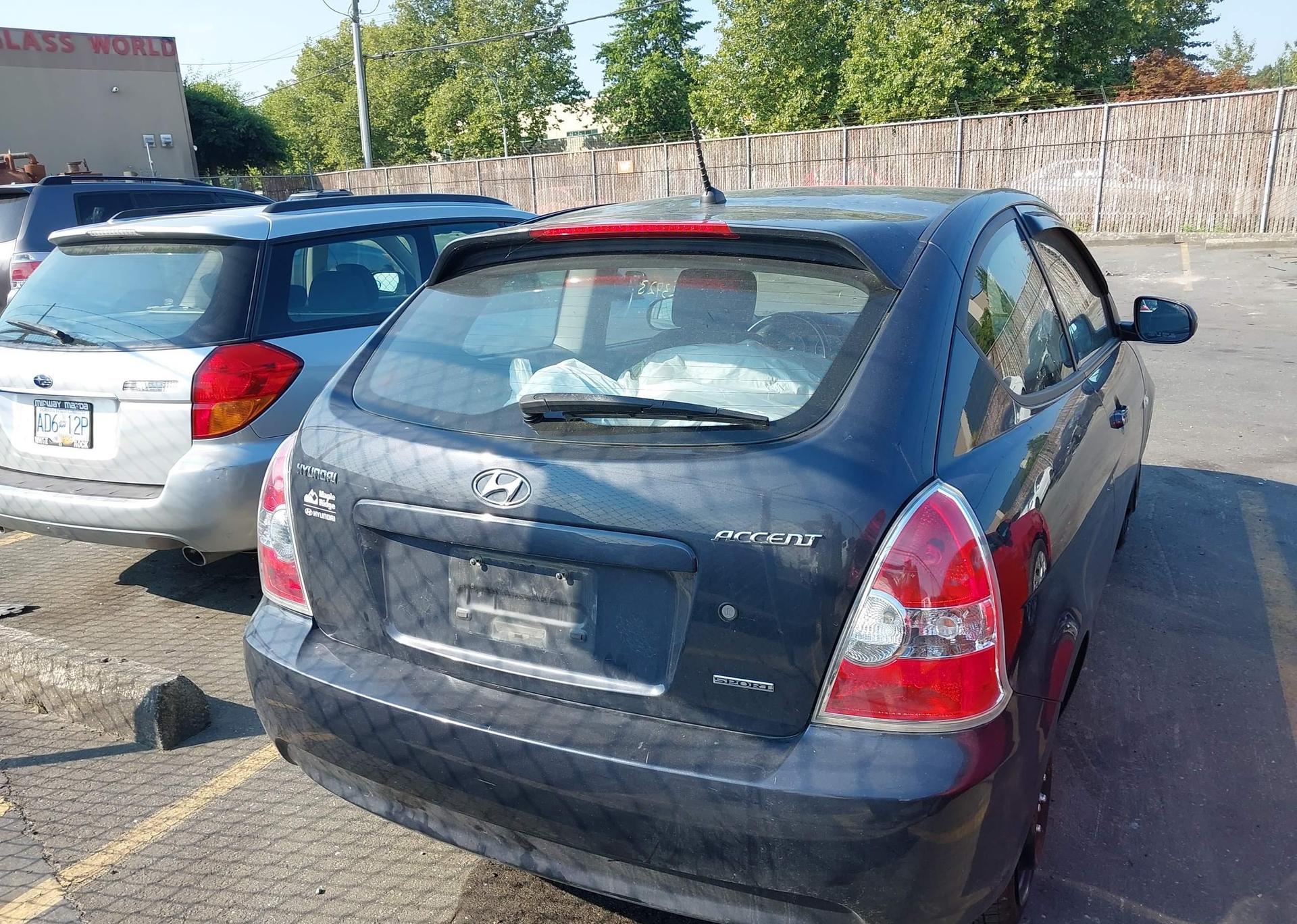 2010 HYUNDAI ACCENT SE