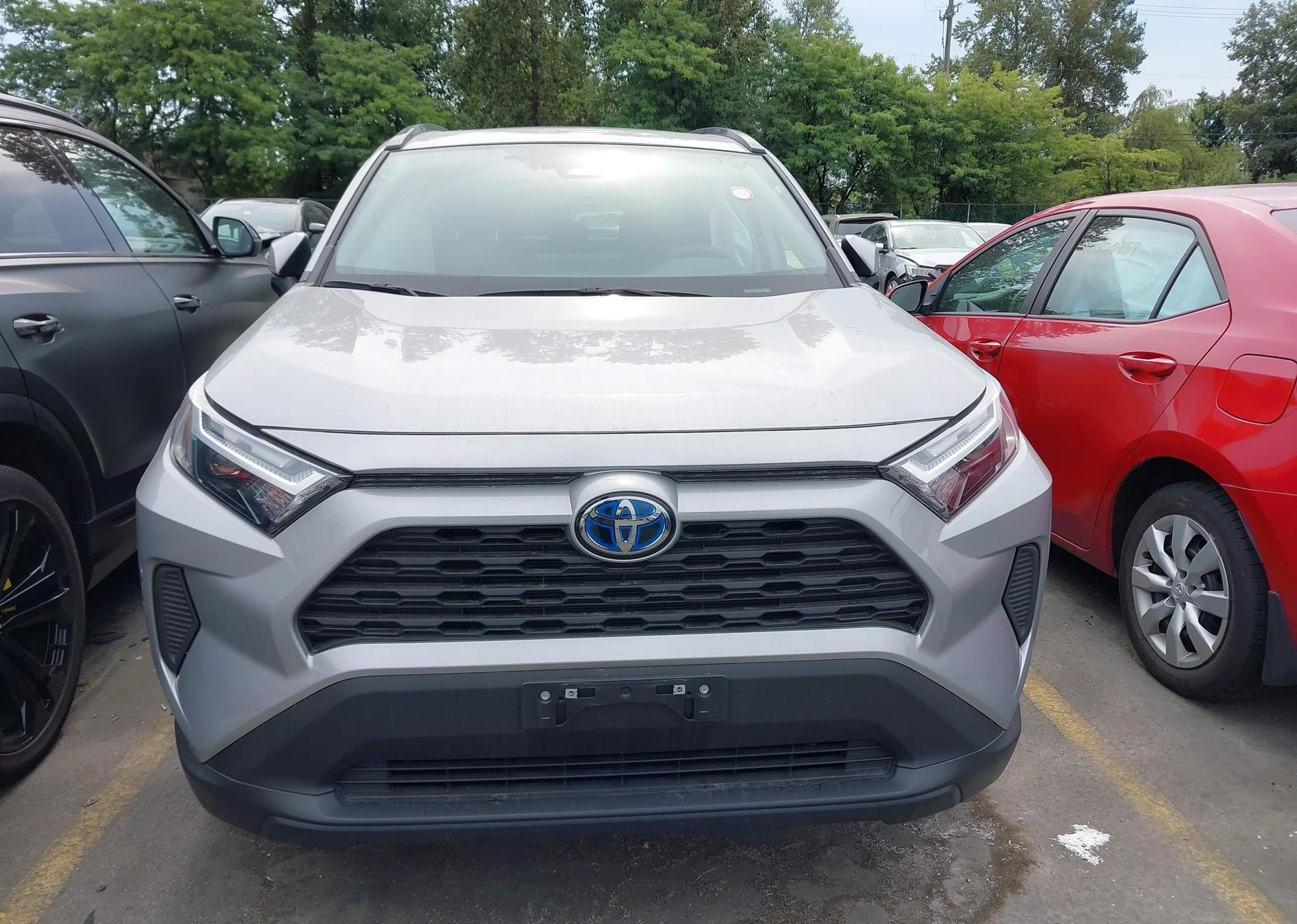 2023 TOYOTA RAV4 XLE