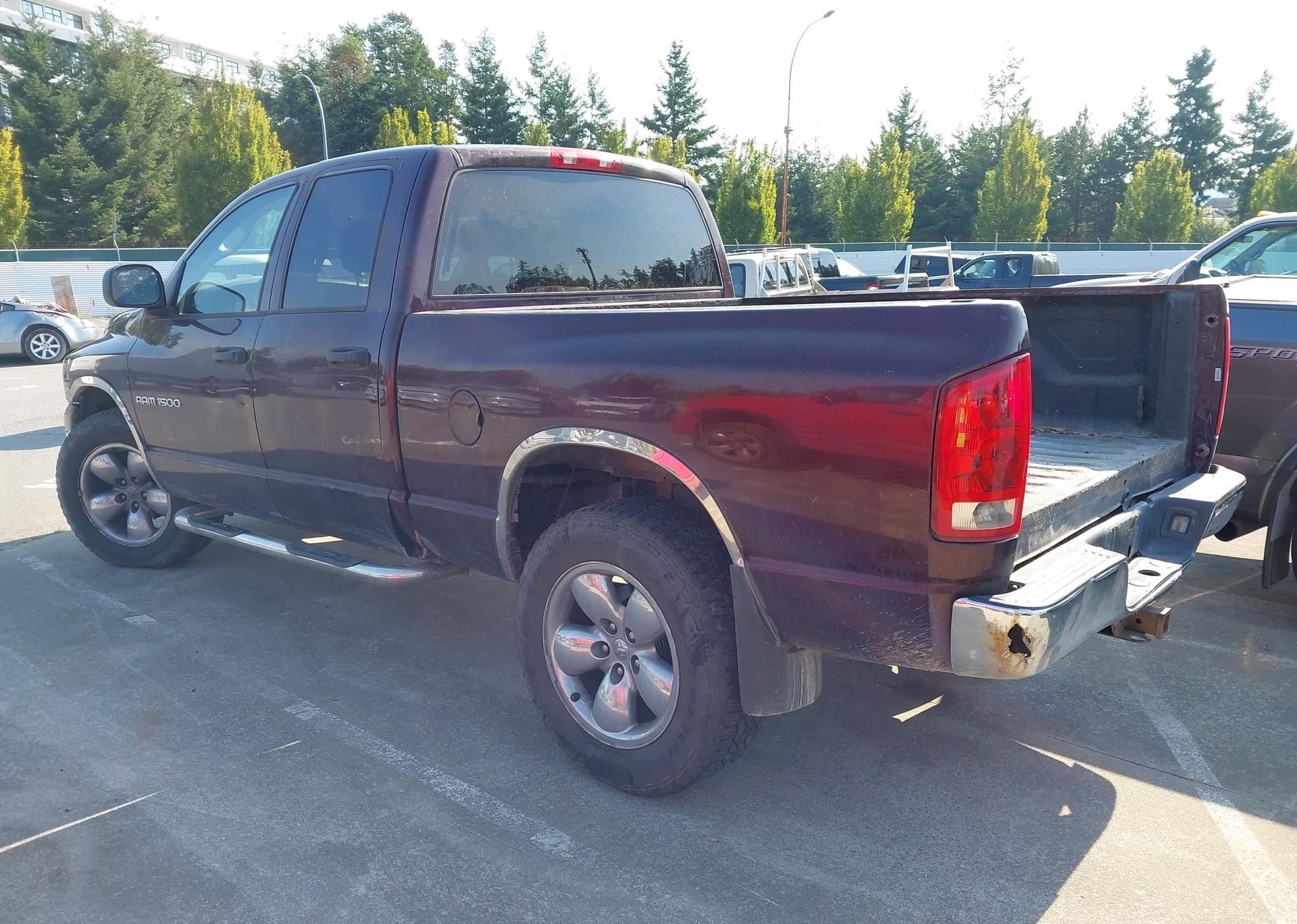 2005 DODGE RAM 1500 ST