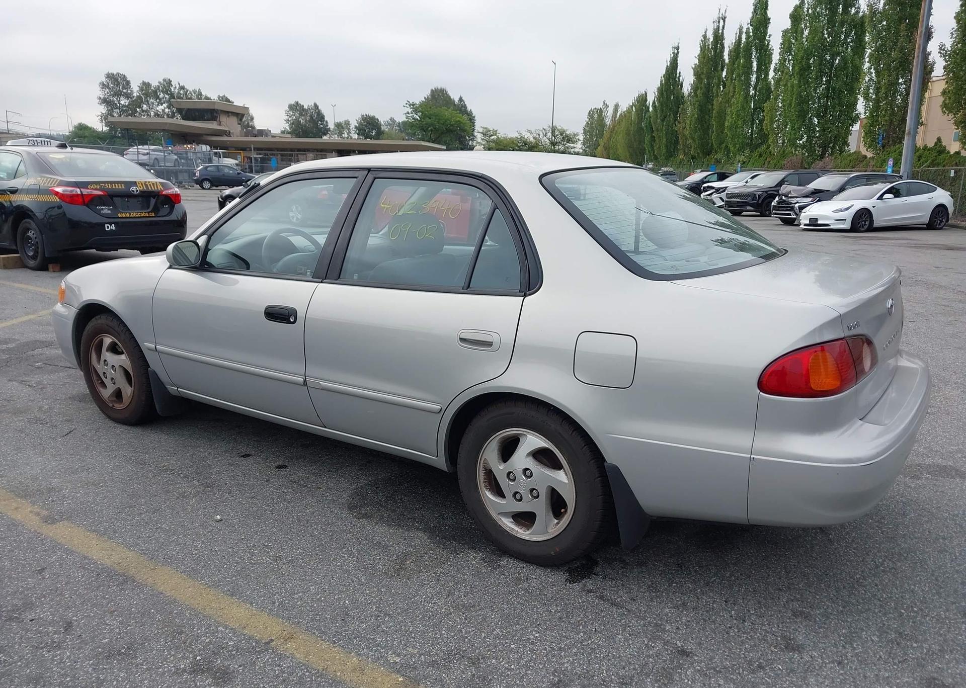 2001 TOYOTA COROLLA CE