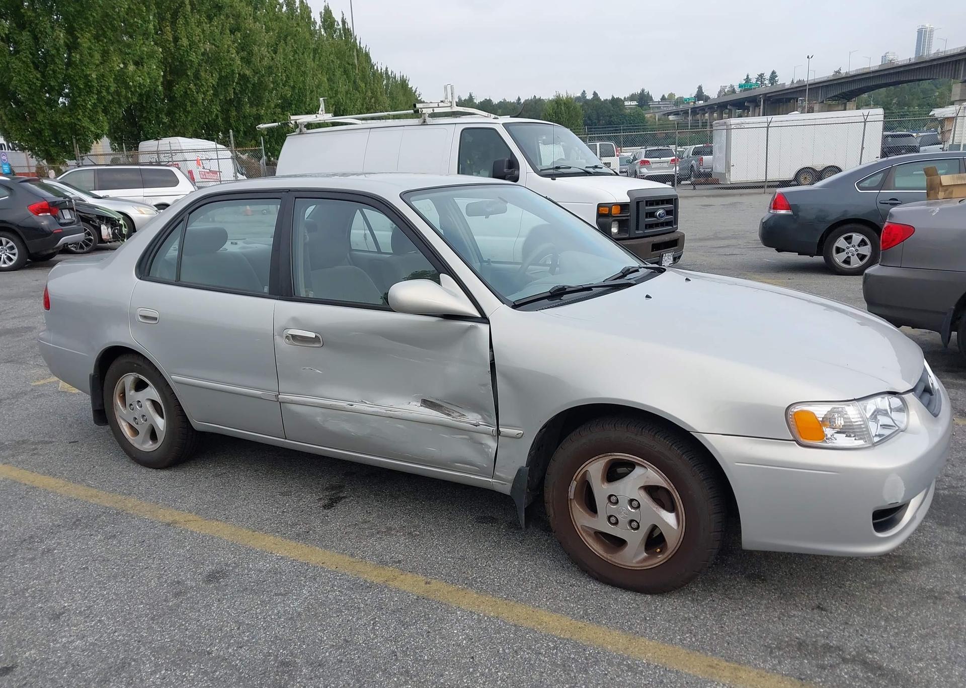 2001 TOYOTA COROLLA CE