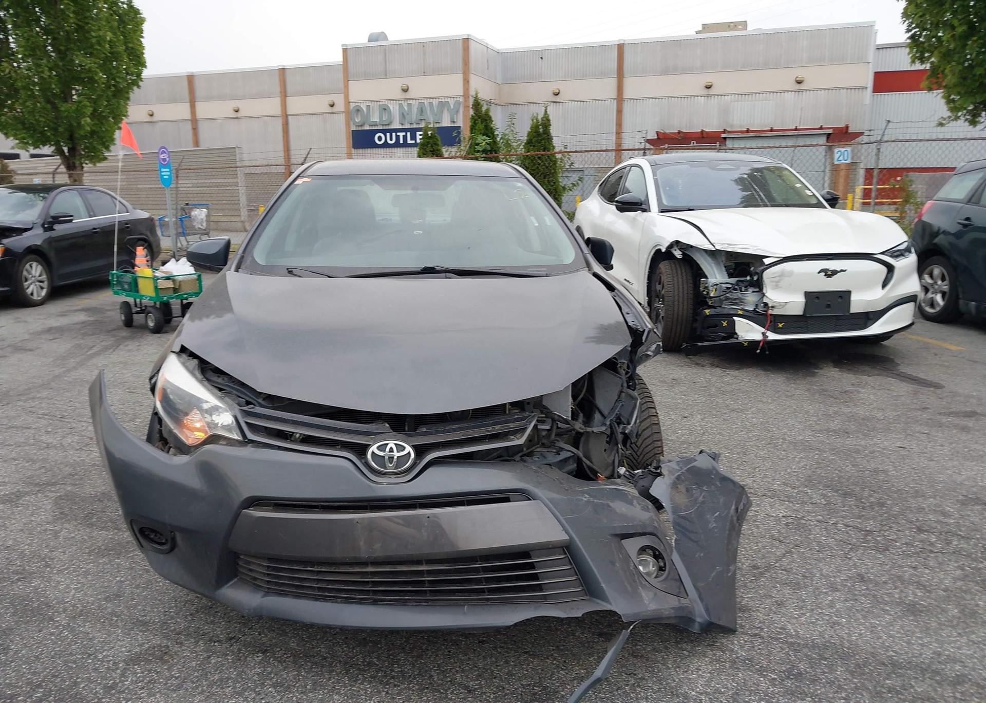 2015 TOYOTA COROLLA L