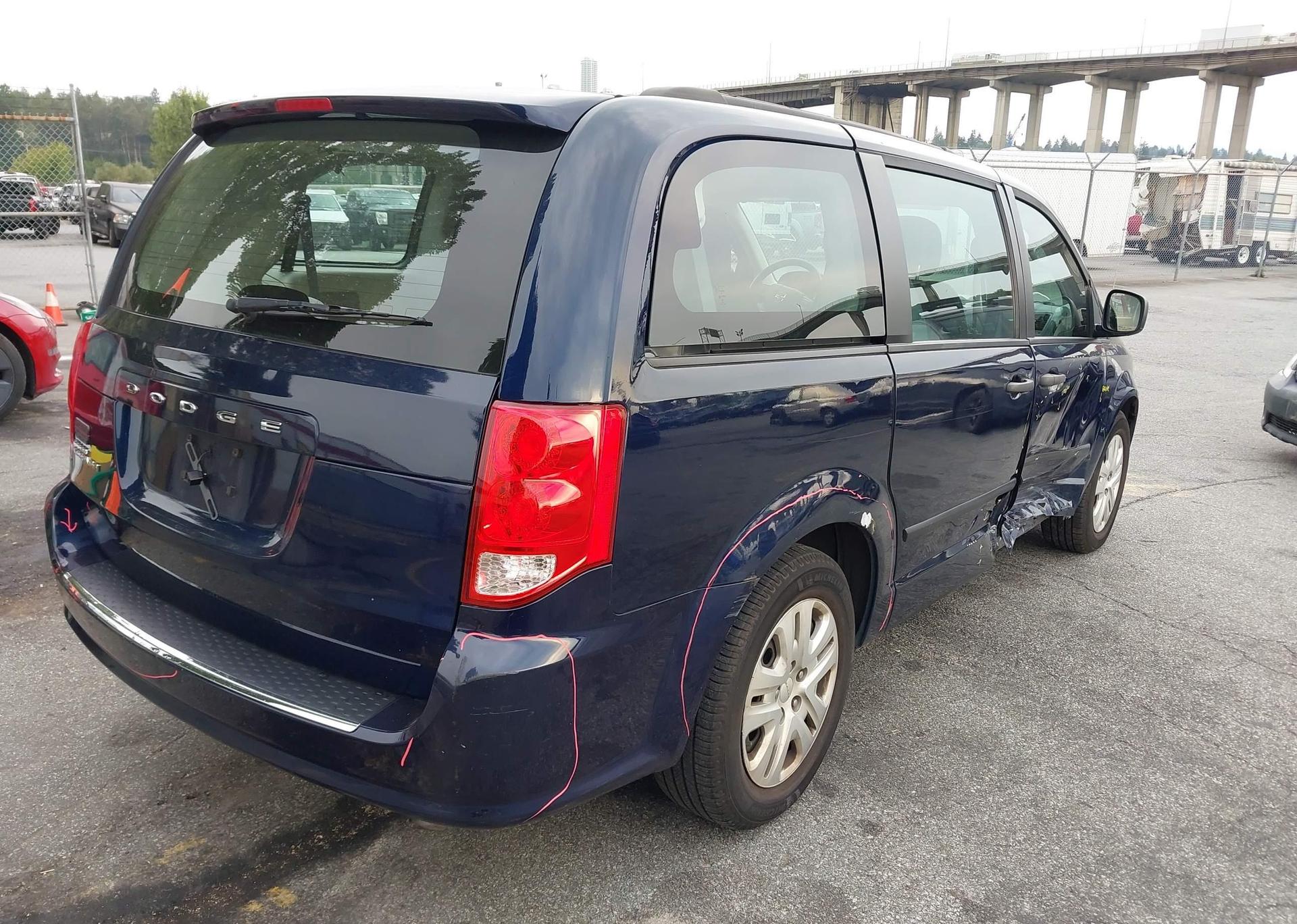 2016 DODGE GRAND CARAVAN SE