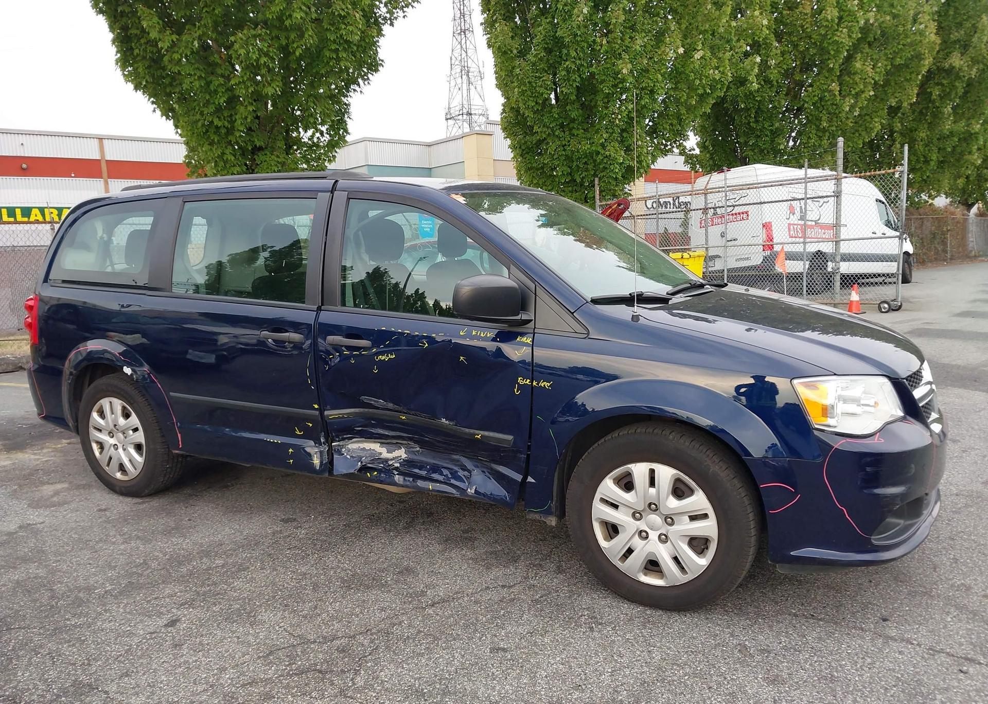 2016 DODGE GRAND CARAVAN SE