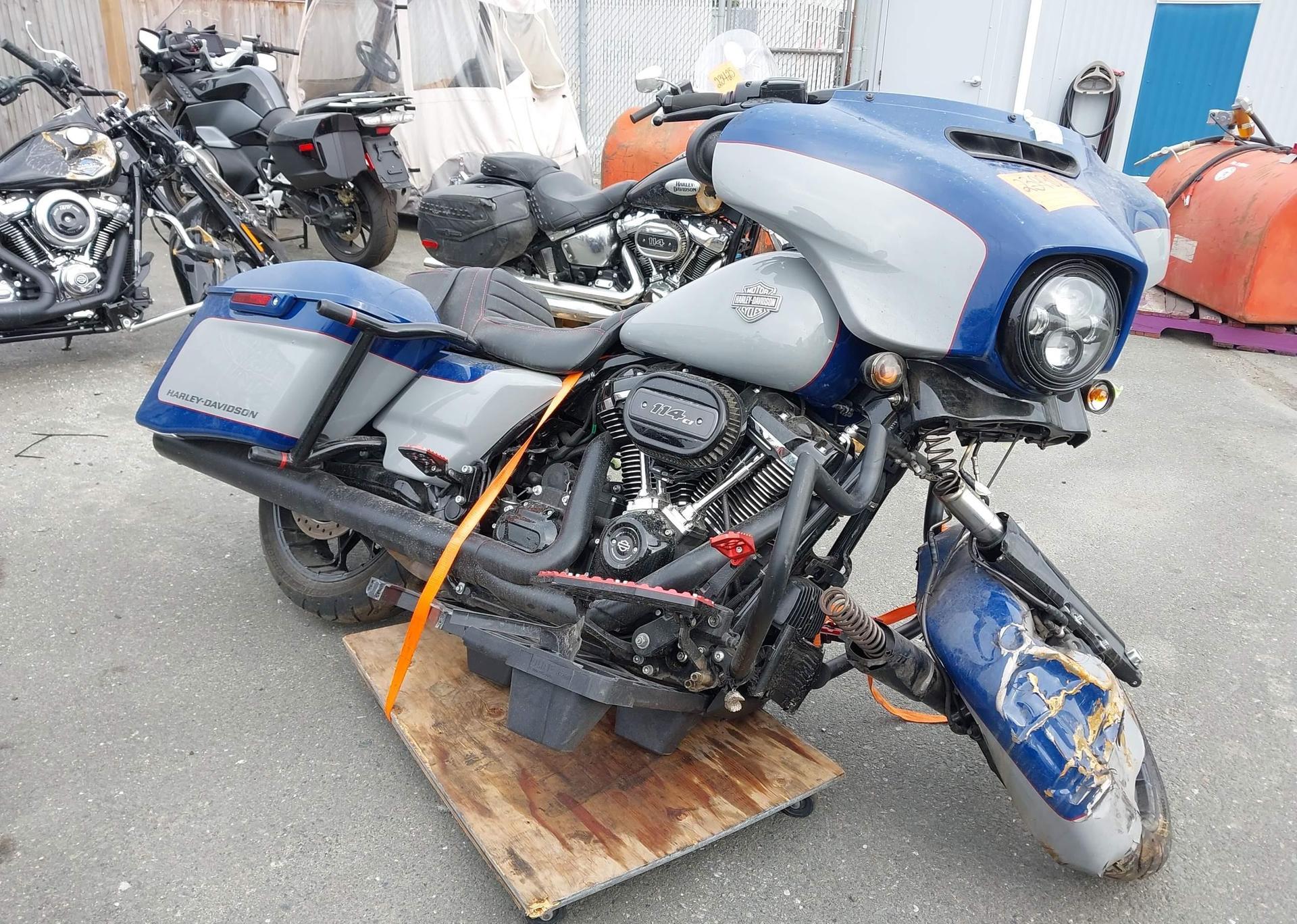 2023 HARLEY-DAVIDSON FLHXS