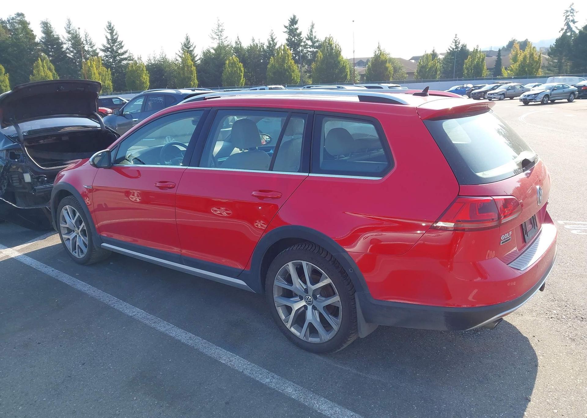 2017 VOLKSWAGEN GOLF
