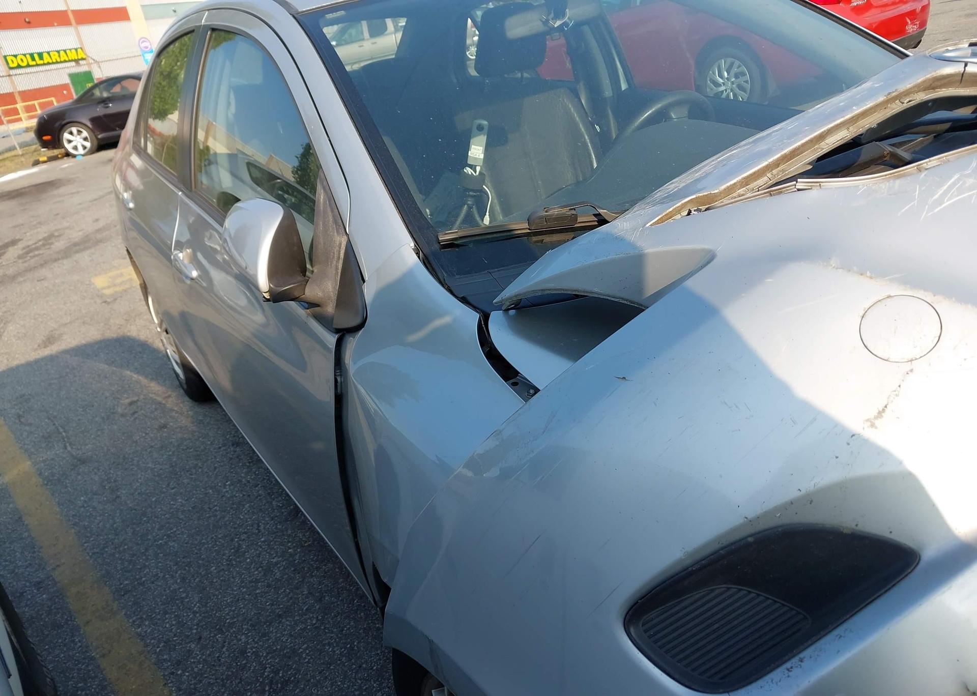 2010 TOYOTA YARIS