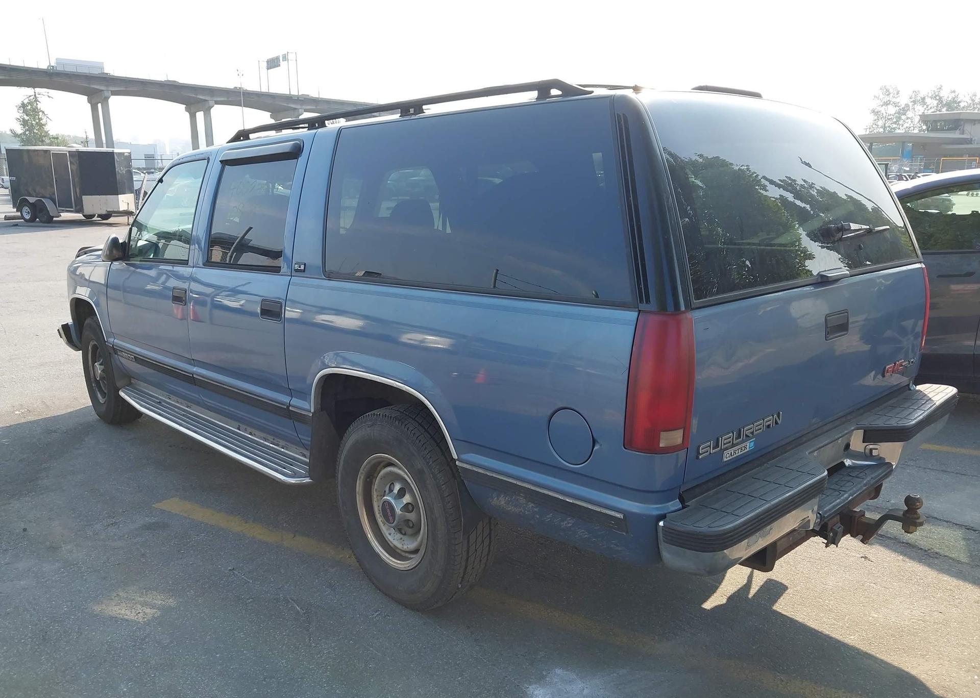 1995 GMC SUBURBAN C2500